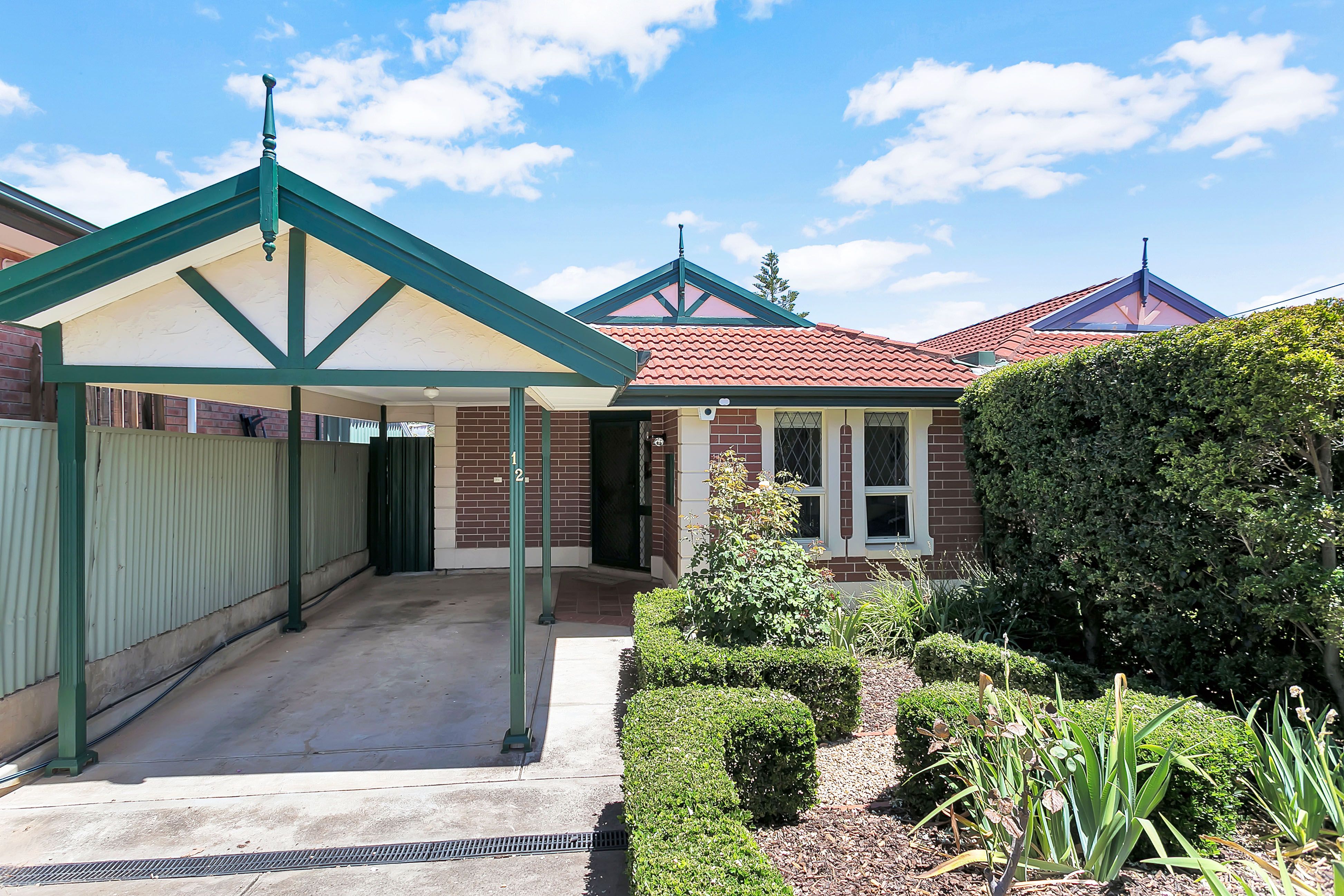 2 Leron Avenue, Enfield SA 5085