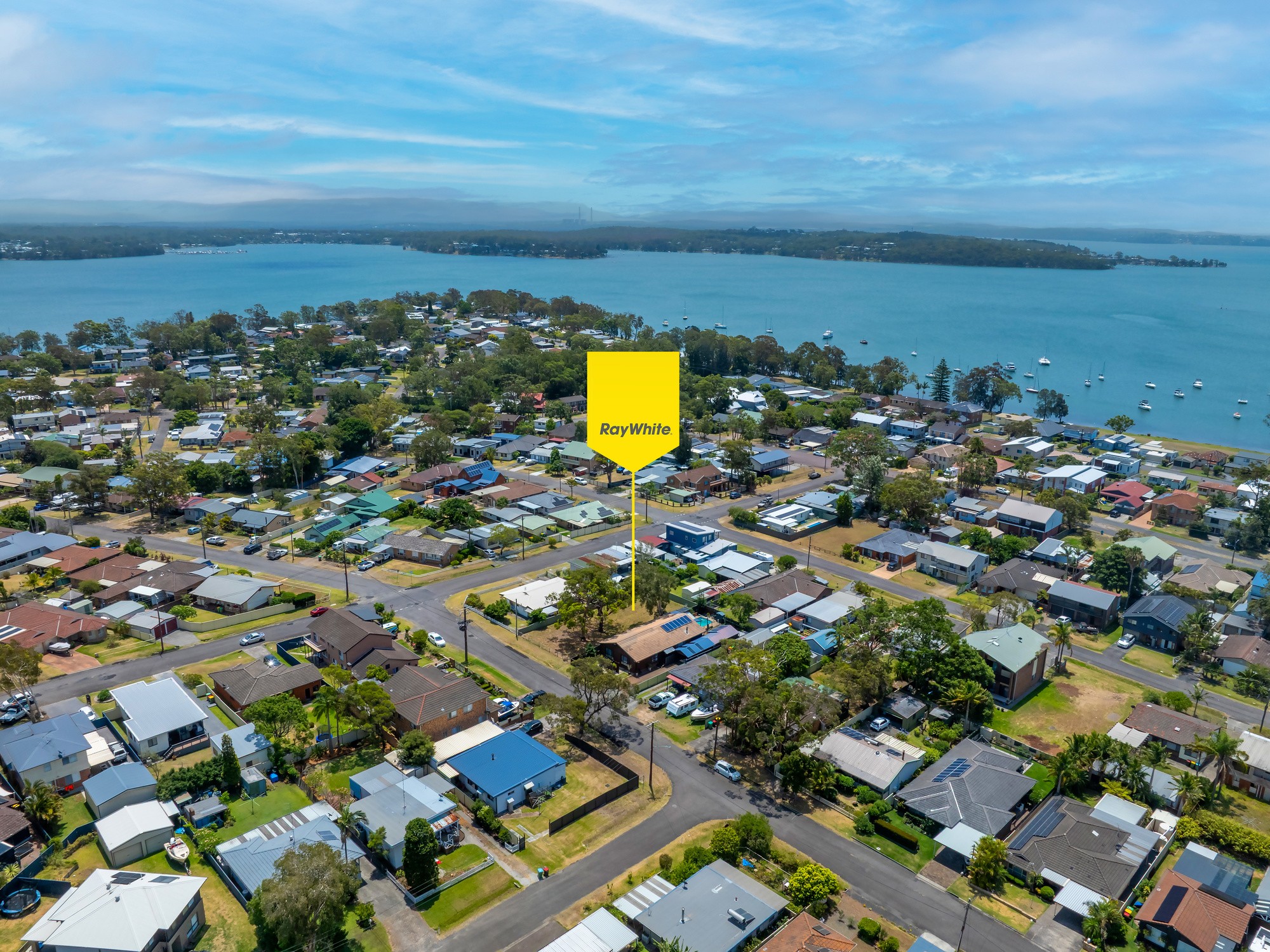 22 Warrina Avenue, Summerland Point, NSW 2259