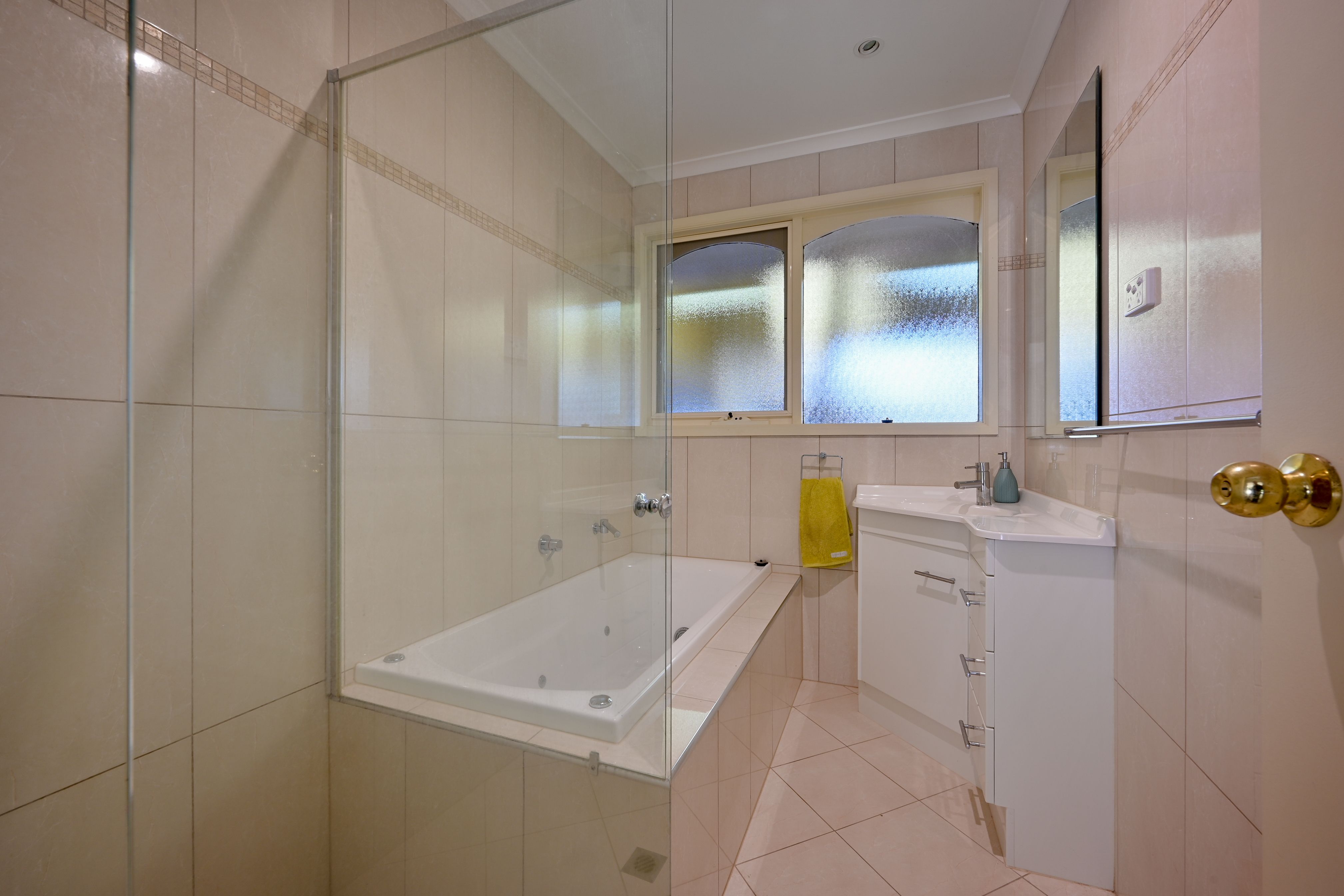 4 Reynolds Court — photo 15 of 23