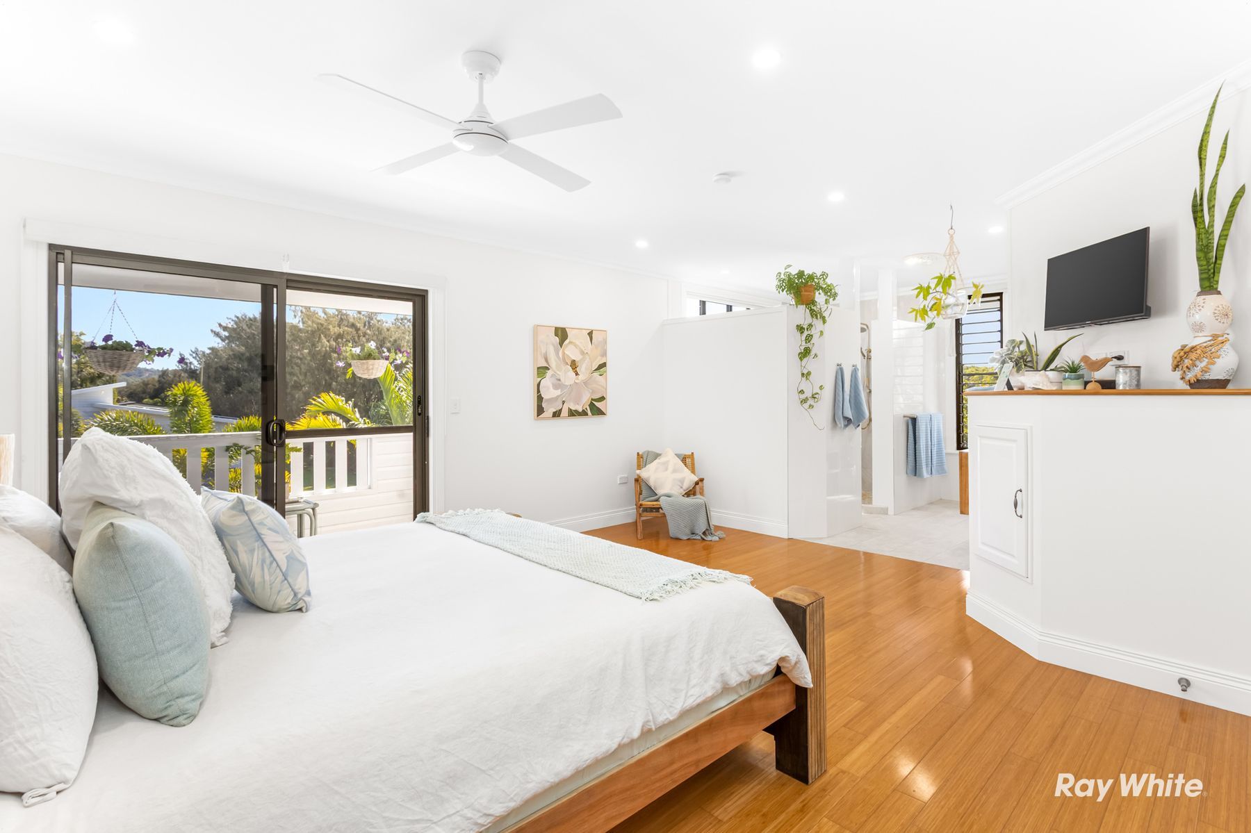 1 Spinnaker Drive — photo 10 of 30
