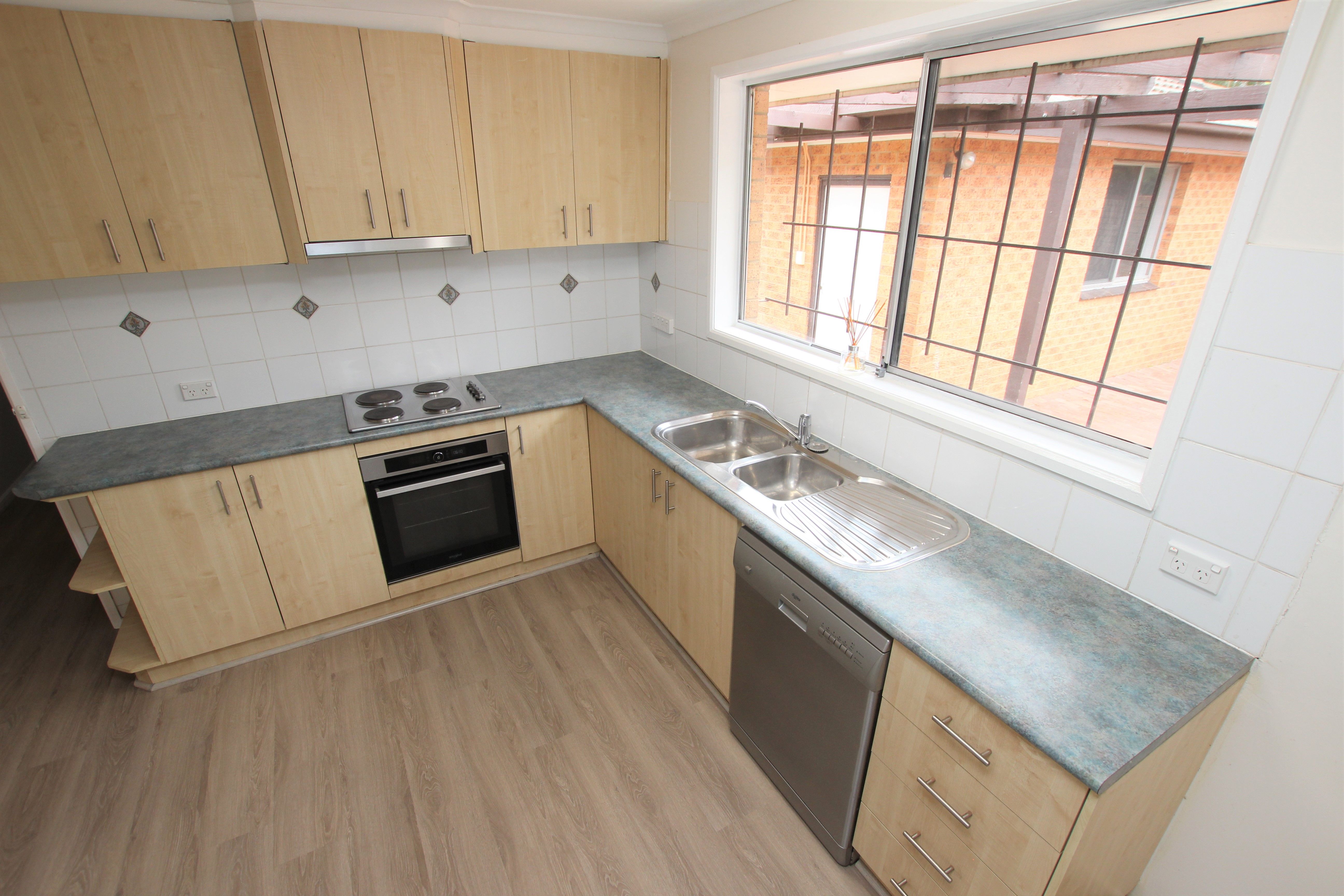 20 Diamantina Crescent — photo 7 of 24