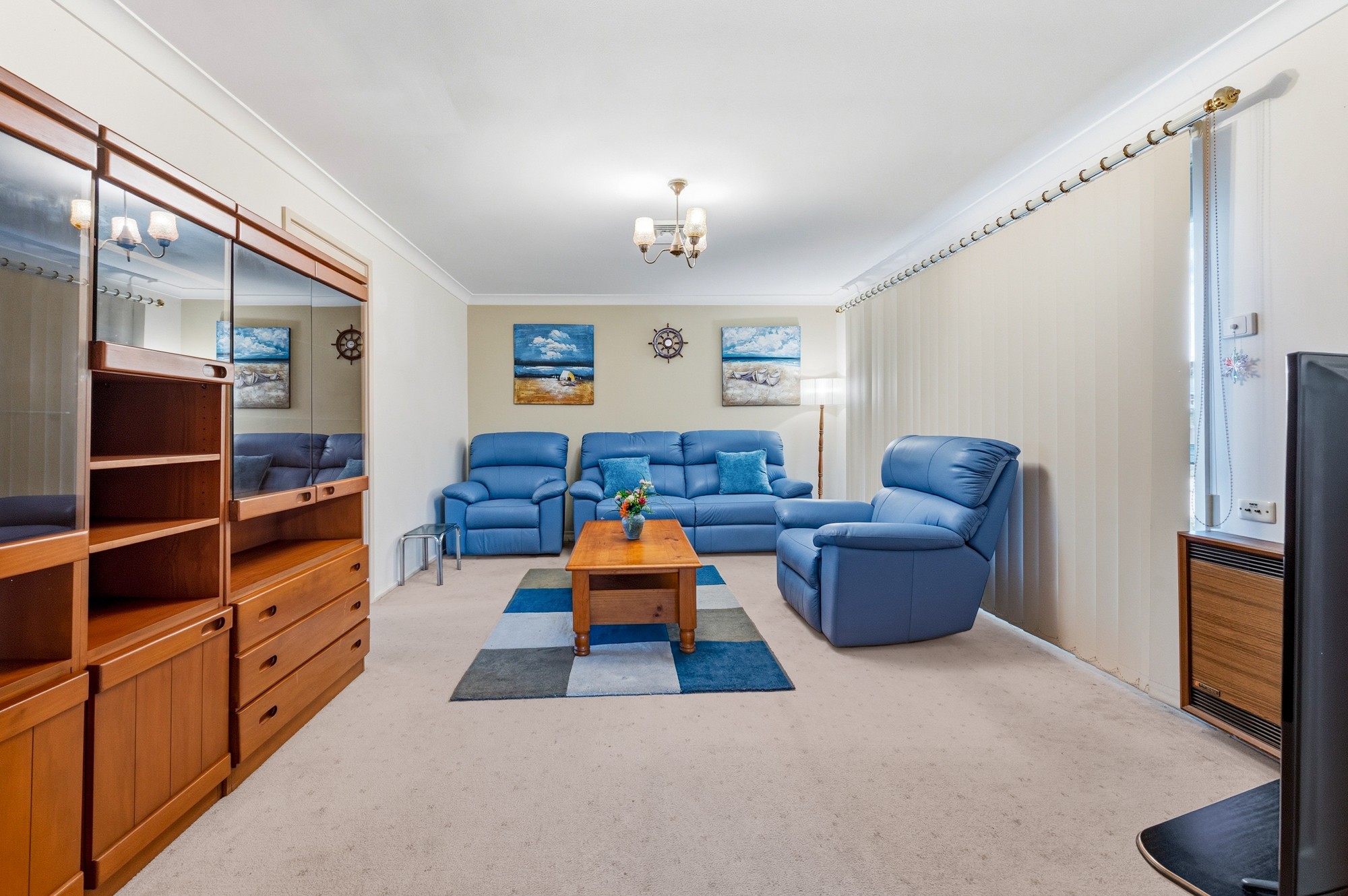 61 Macquarie Avenue, Campbelltown, NSW 2560