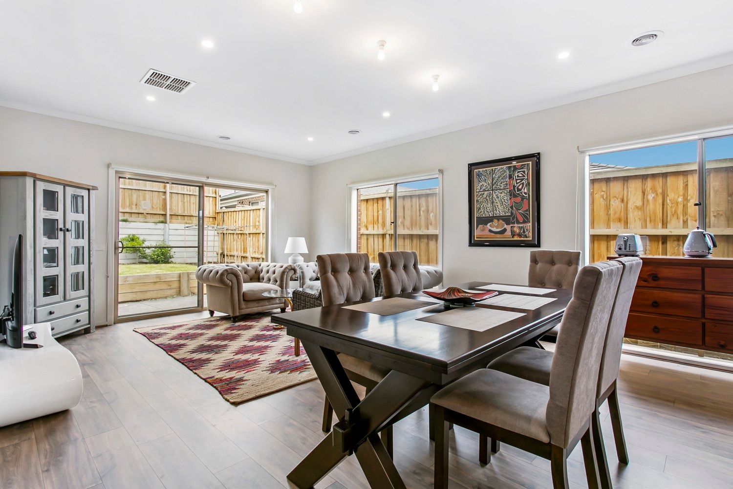 4 Beacon Drive — photo 6 of 10