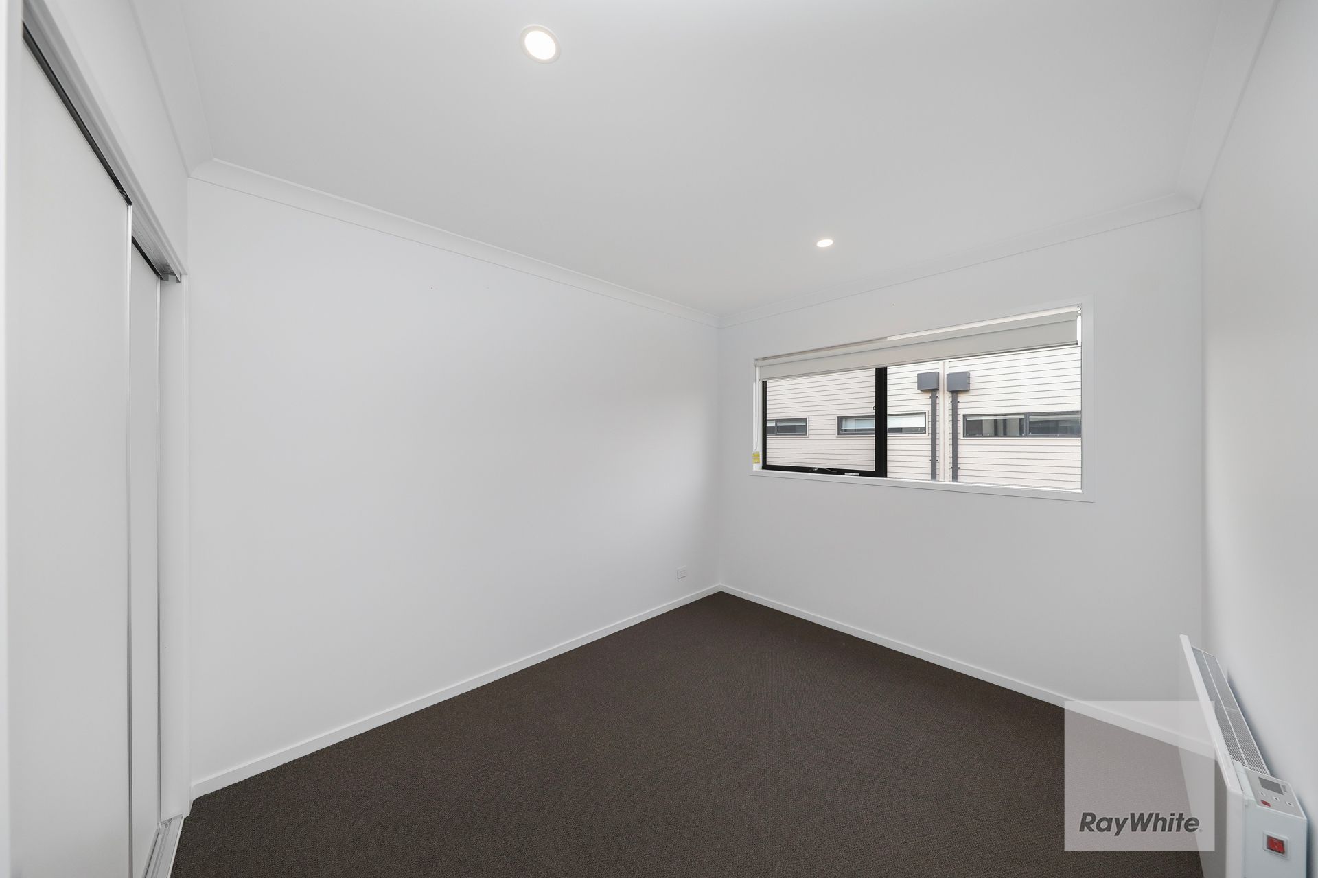 29 Messara Walk — photo 8 of 15