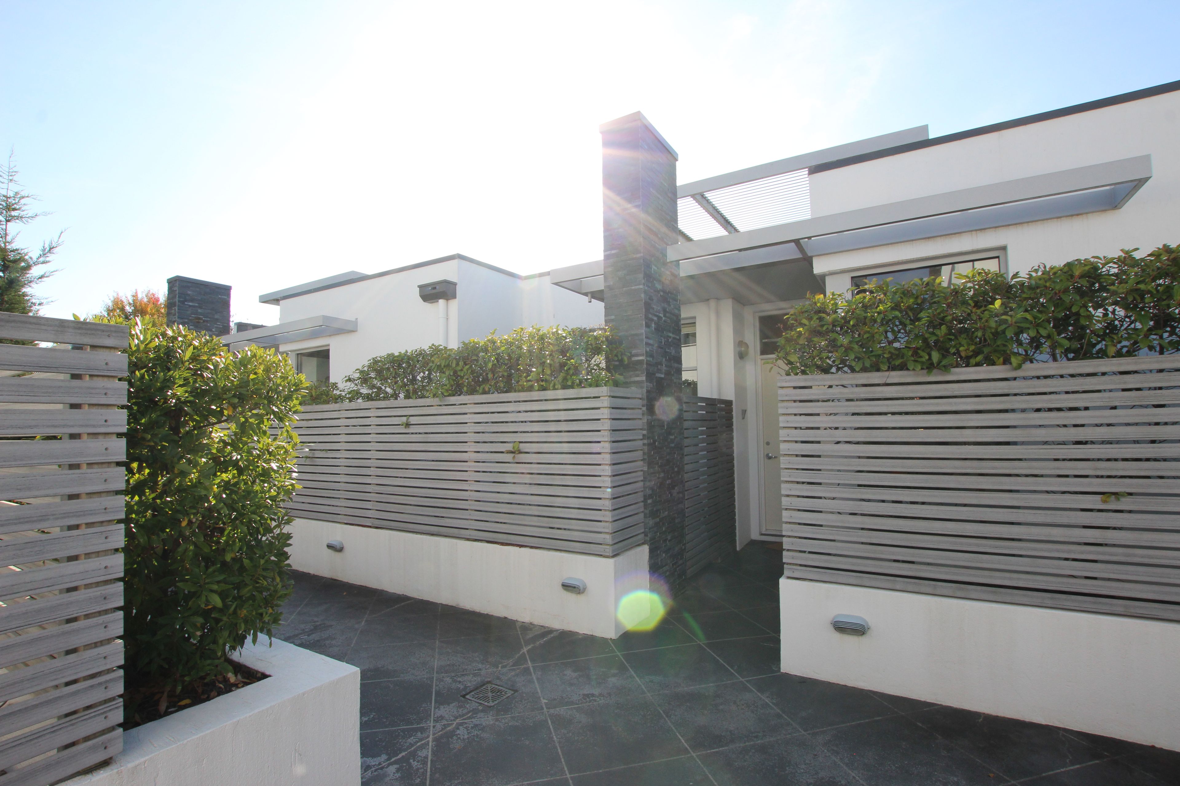 10/4 Hardman Street — photo 12 of 14