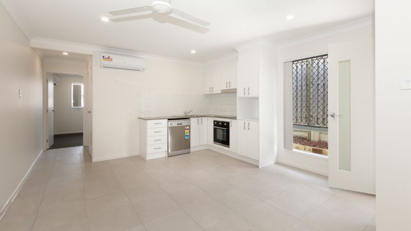 2/97 Reif Street, Flinders View, QLD 4305