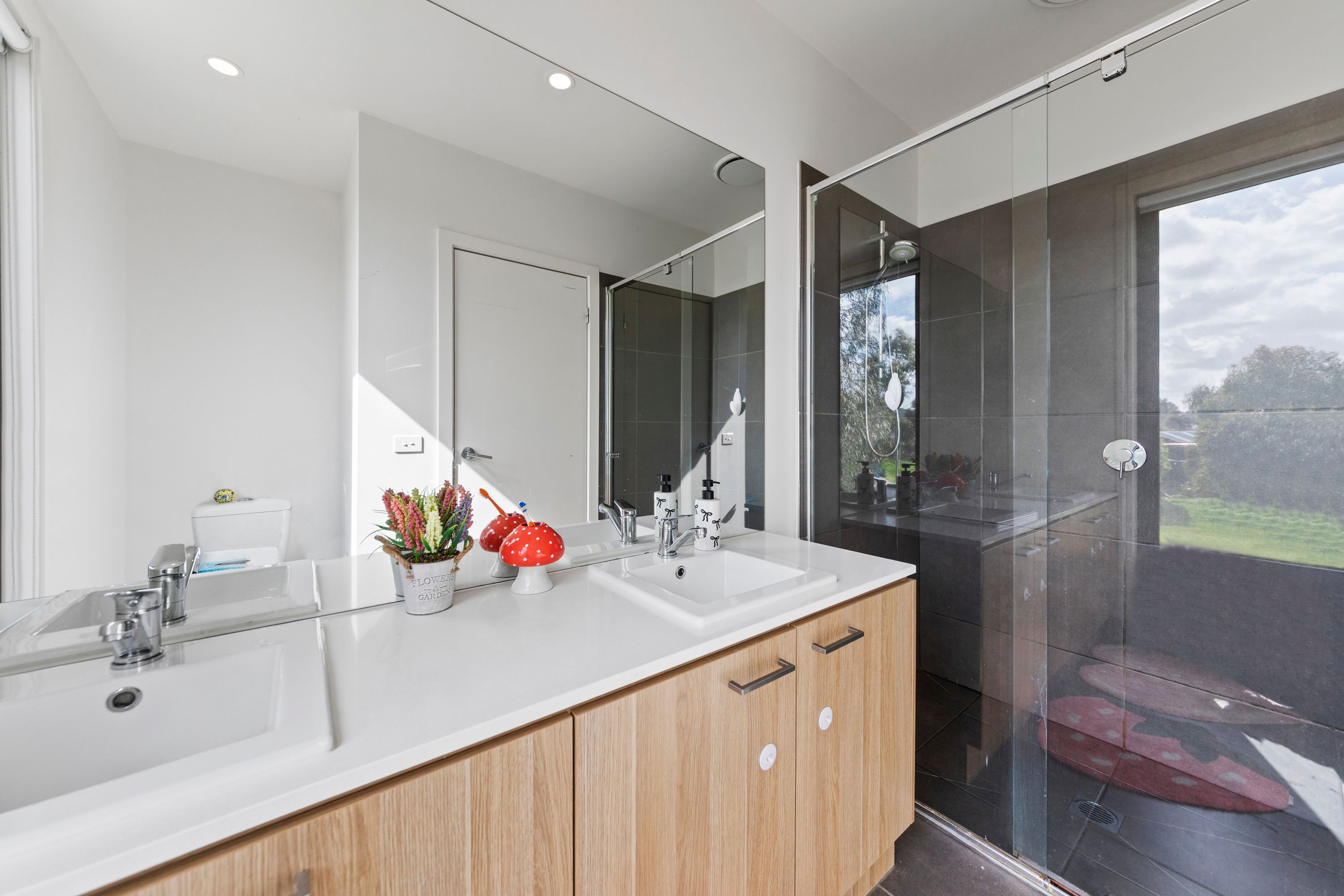 34 Hawkesbury Street — photo 6 of 20