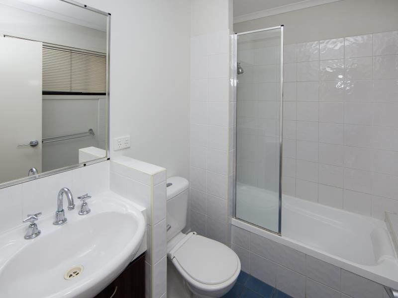 2/11 Harry Street, Ashgrove, QLD 4060