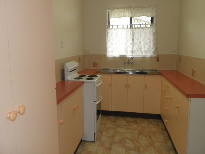 1/4 Pillich Street, Kawana, QLD 4701