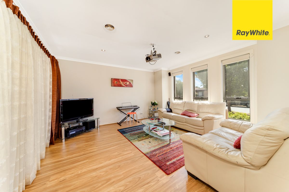 6 Charlotte Barton Street, Franklin, ACT 2913
