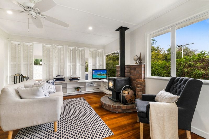 33 Charmaine Street, Moorooka, QLD 4105