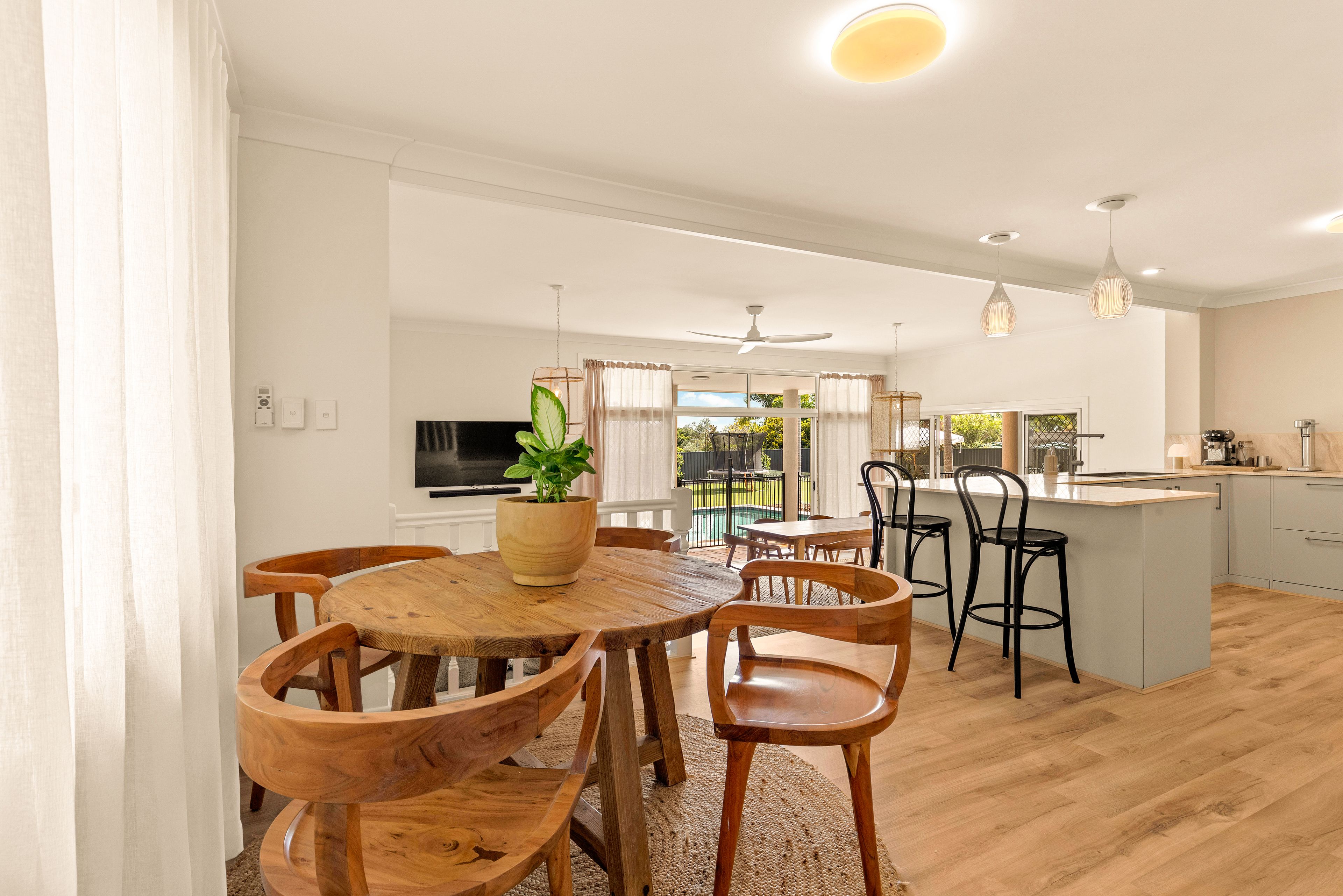 238 Maundrell Terrace — photo 11 of 29
