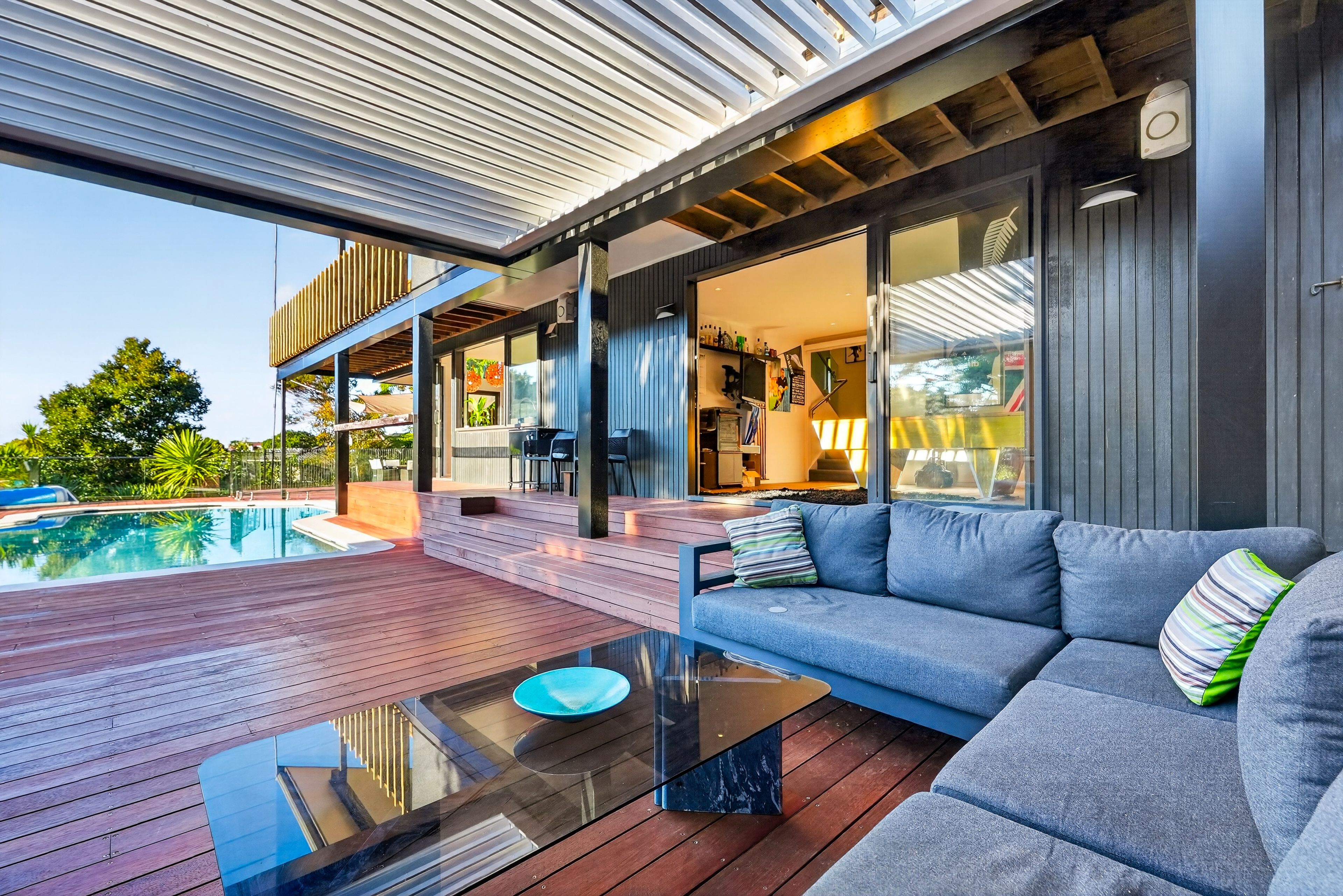 8 Aberdeen Road, Campbells Bay, North Shore City