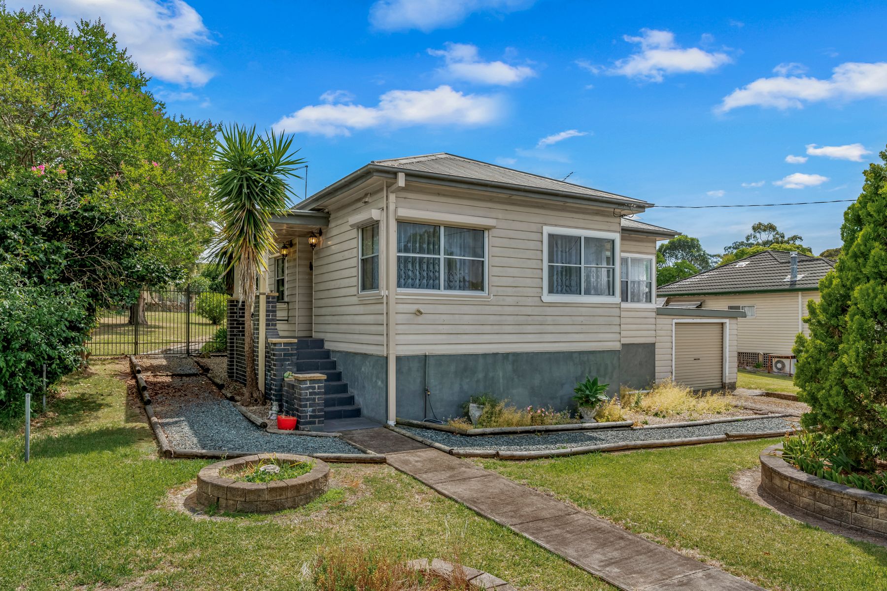 44 Gregson Street, Gloucester NSW 2422