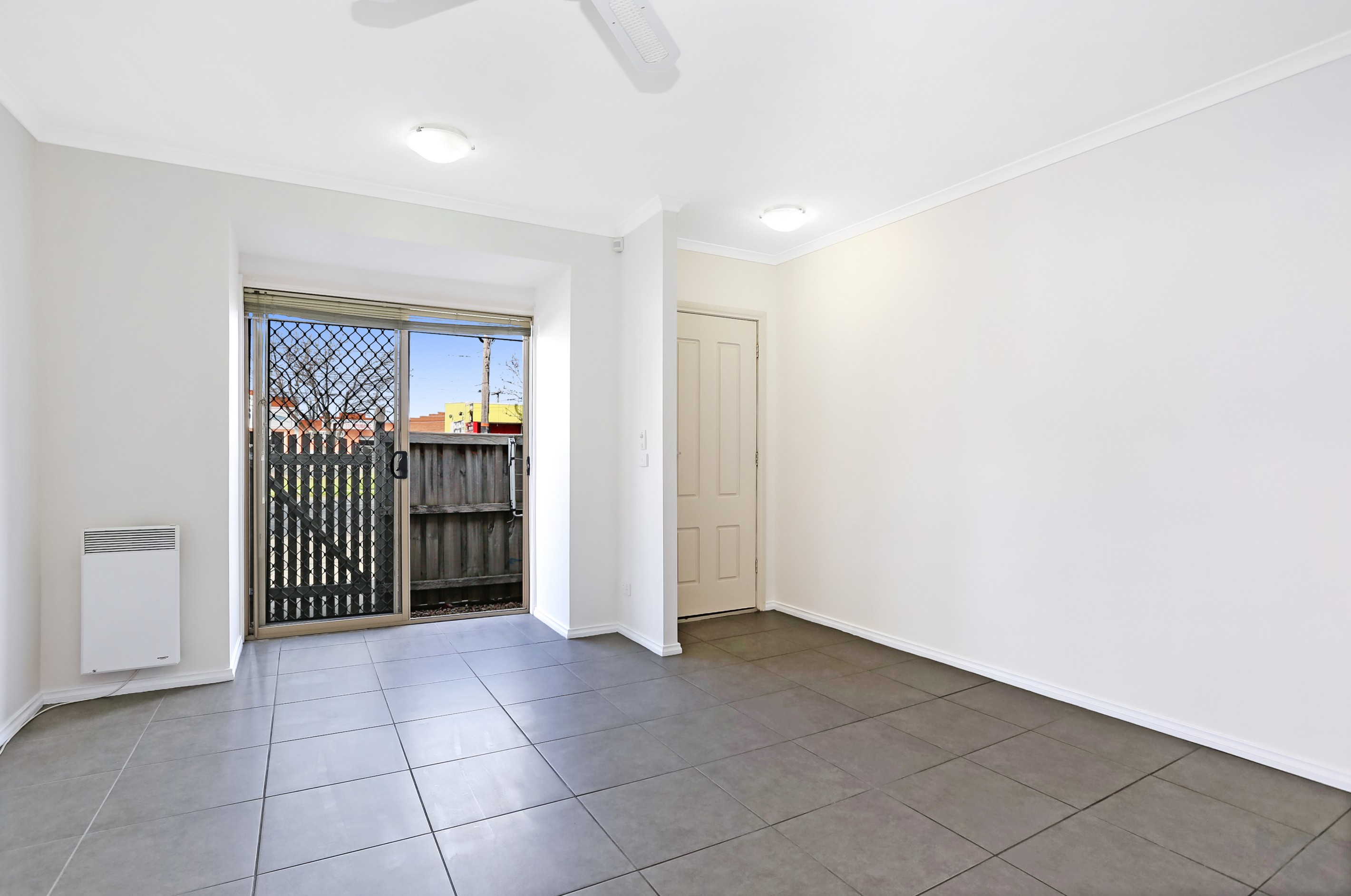 2/307 High Street, Thomastown, VIC 3074