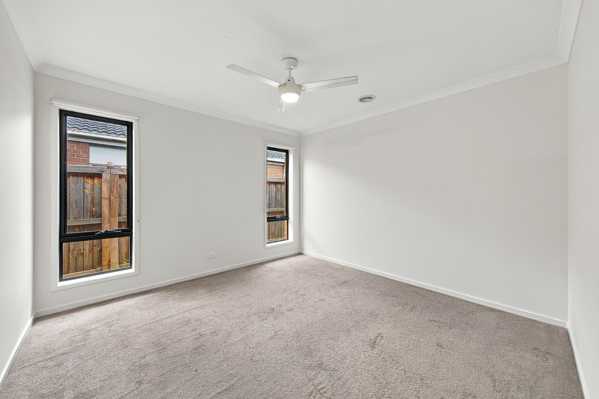 22 Kamona Street — photo 8 of 13