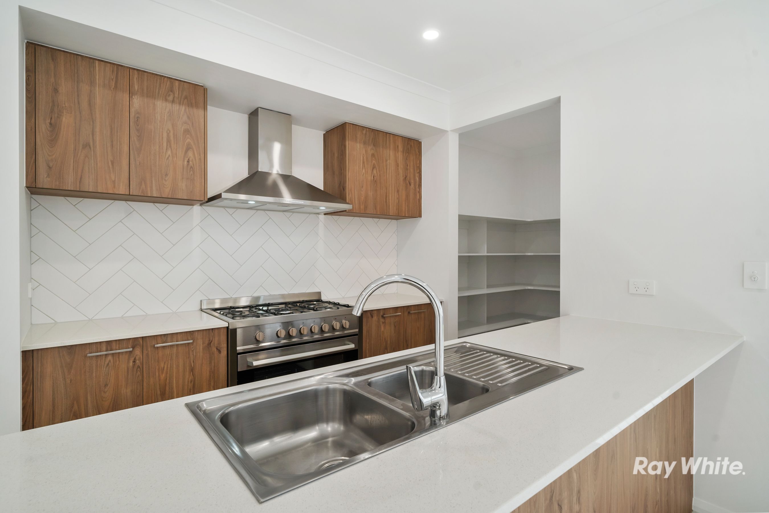 8 Musgrave Street, South Ripley, QLD 4306