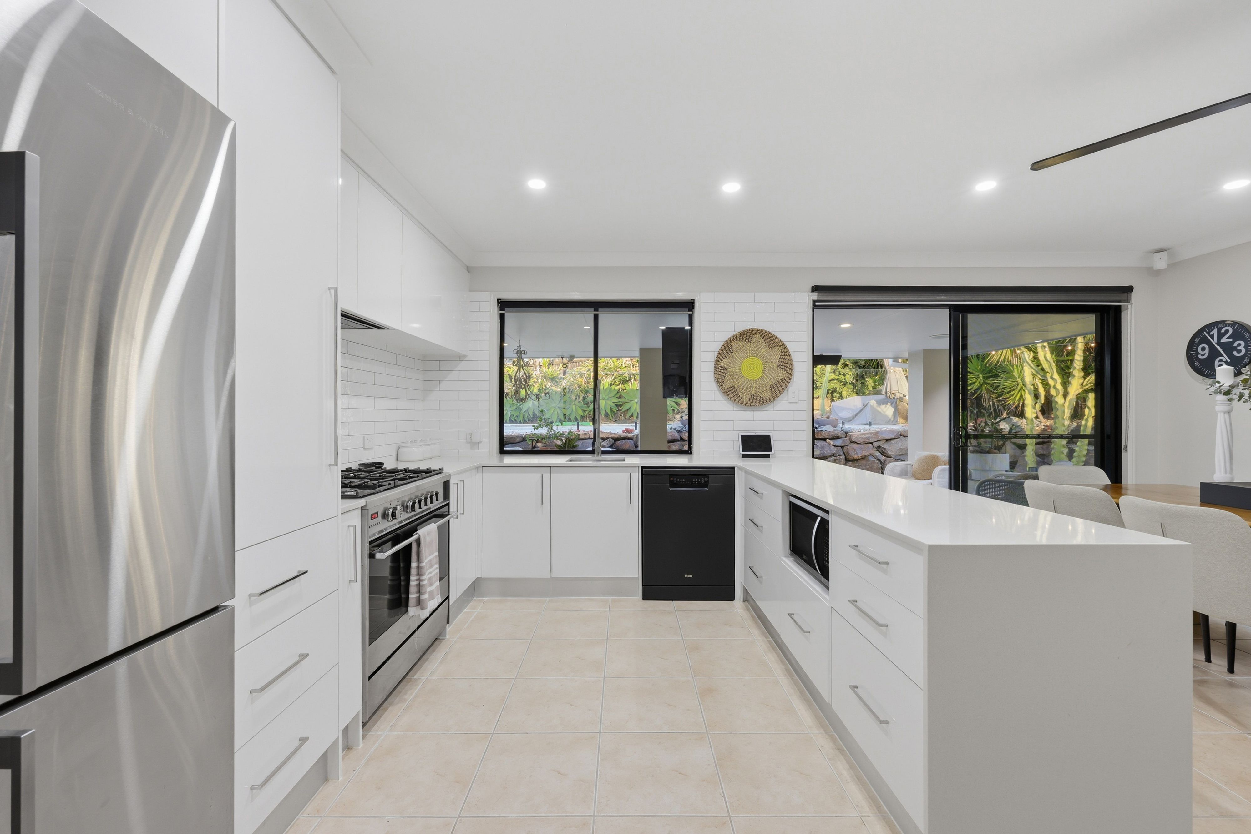 1 Watego Crescent — photo 14 of 30