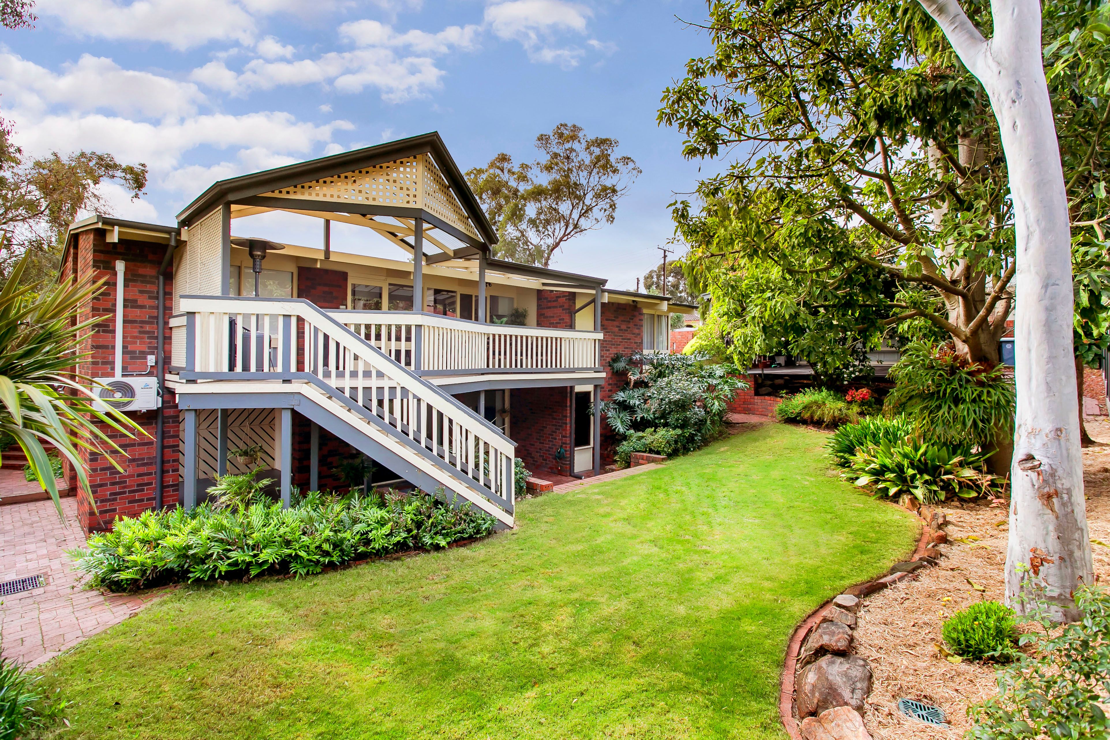 5 Gorelon Drive, Flagstaff Hill SA 5159
