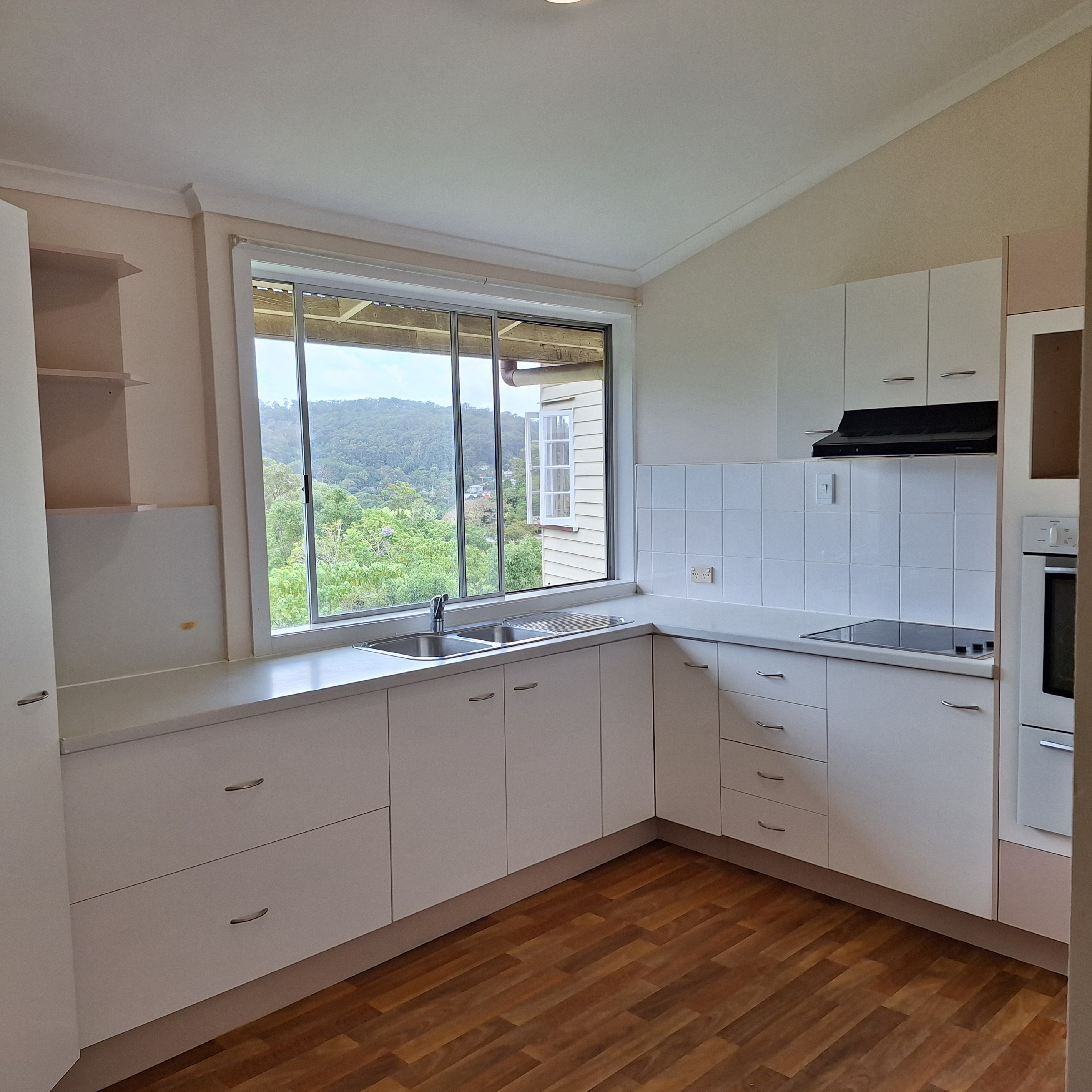 9/5-9 Sapphire Drive, Nambour, QLD 4560