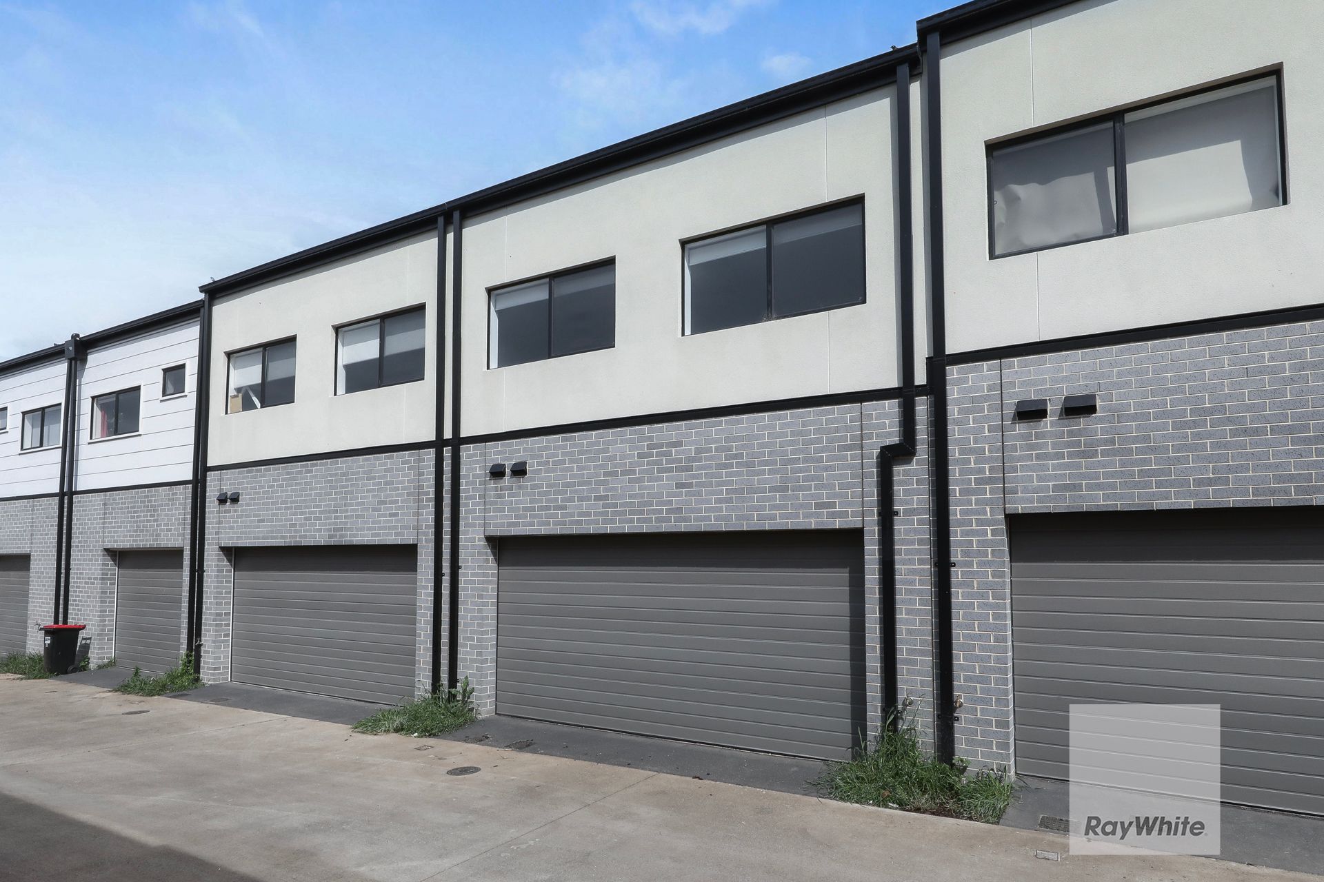 29 Messara Walk — photo 15 of 15