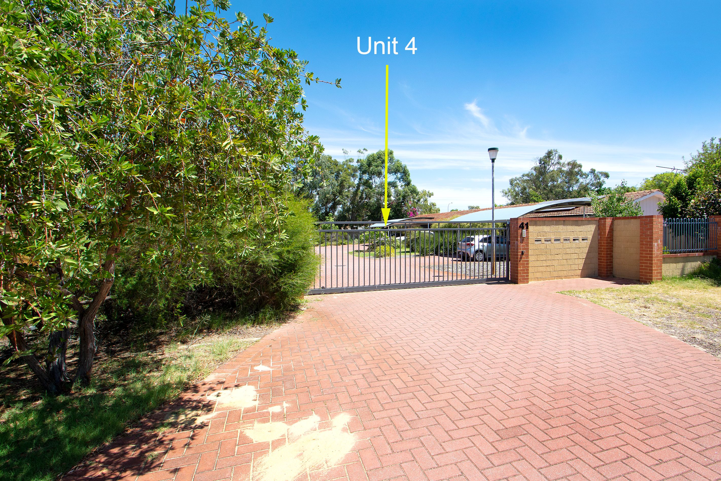 4/41 Golders Way, Girrawheen, WA 6064