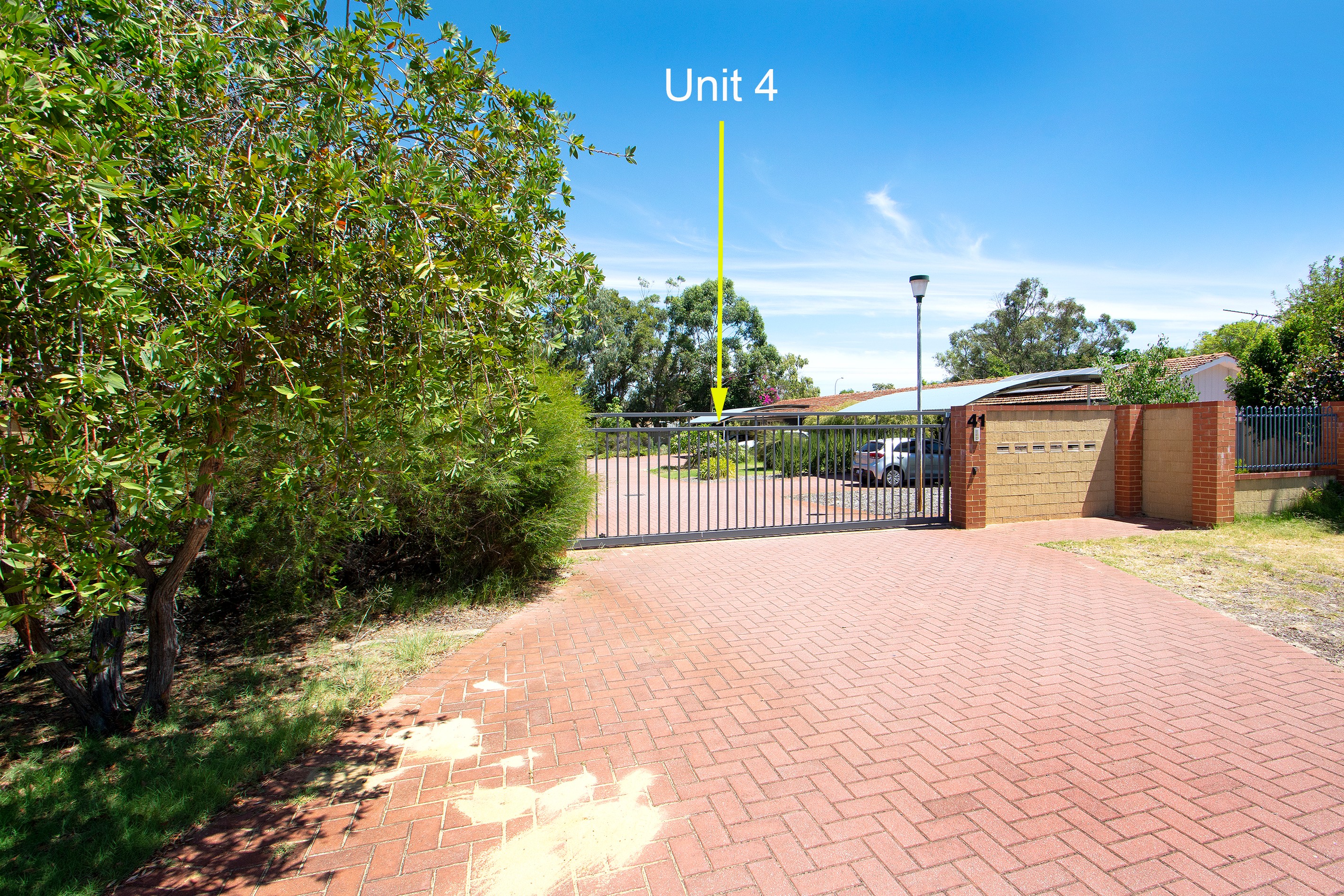 4/41 Golders Way, Girrawheen, WA 6064