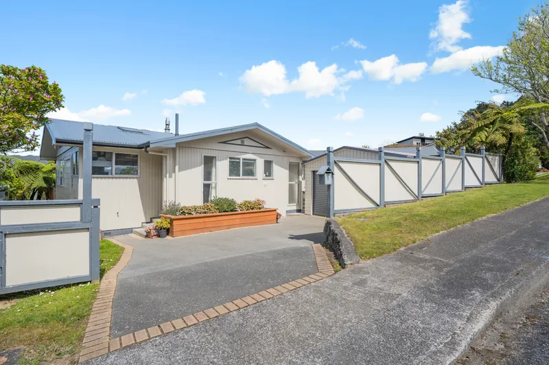 7 Gainsborough Grove, Belmont
