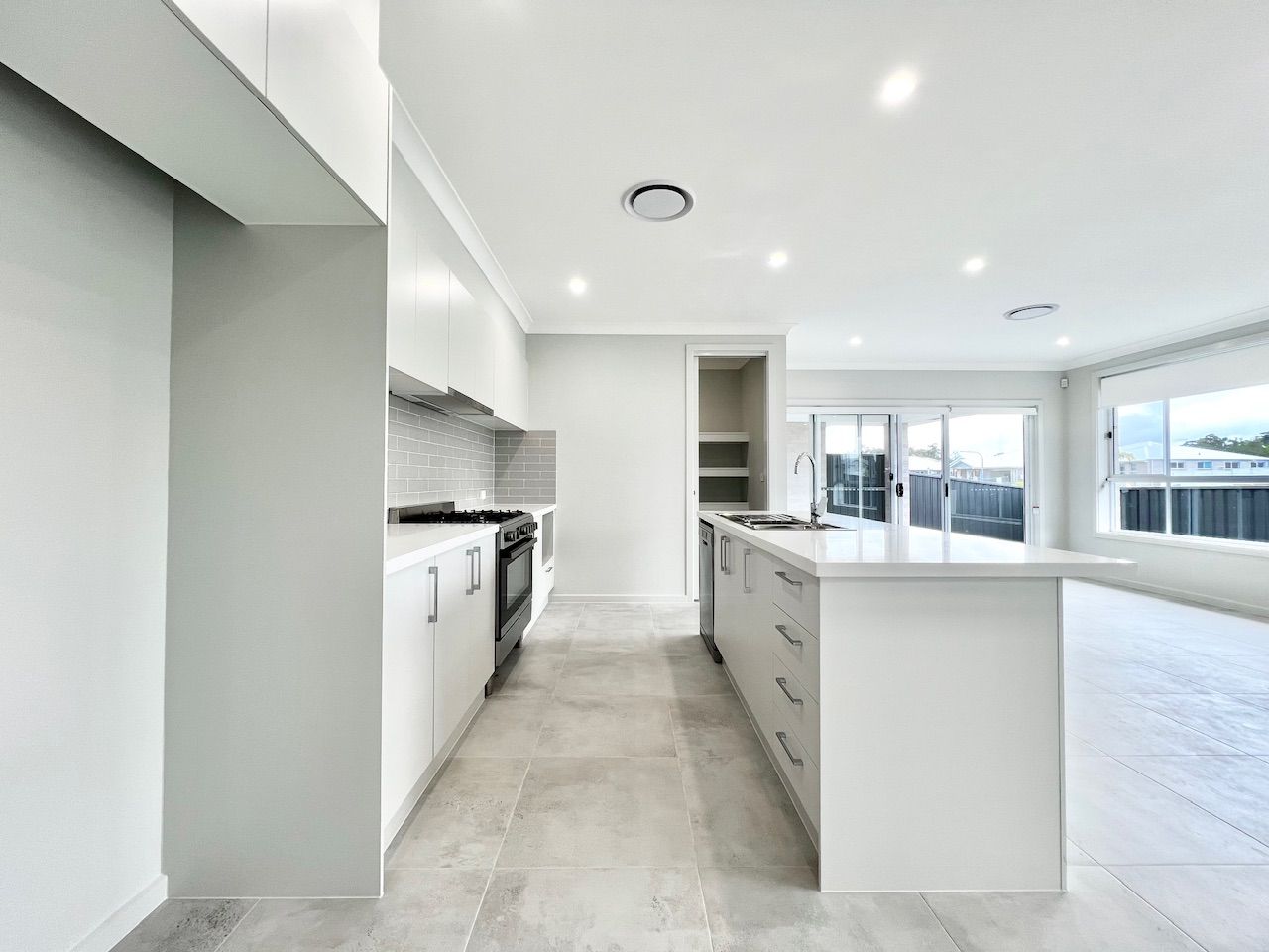 15 Rosedale Street — photo 4 of 14