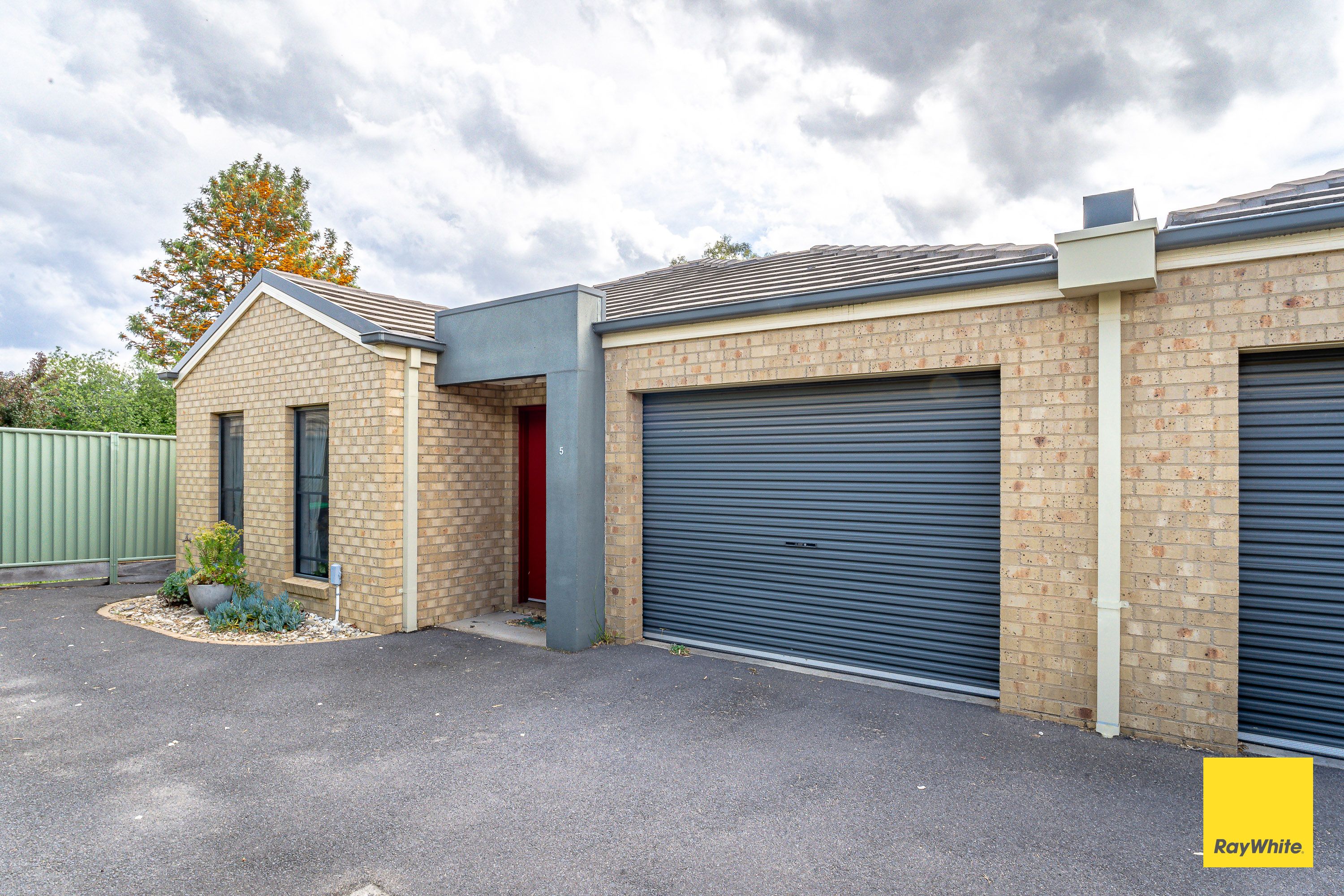 16 Keck Street, Flora Hill VIC 3550