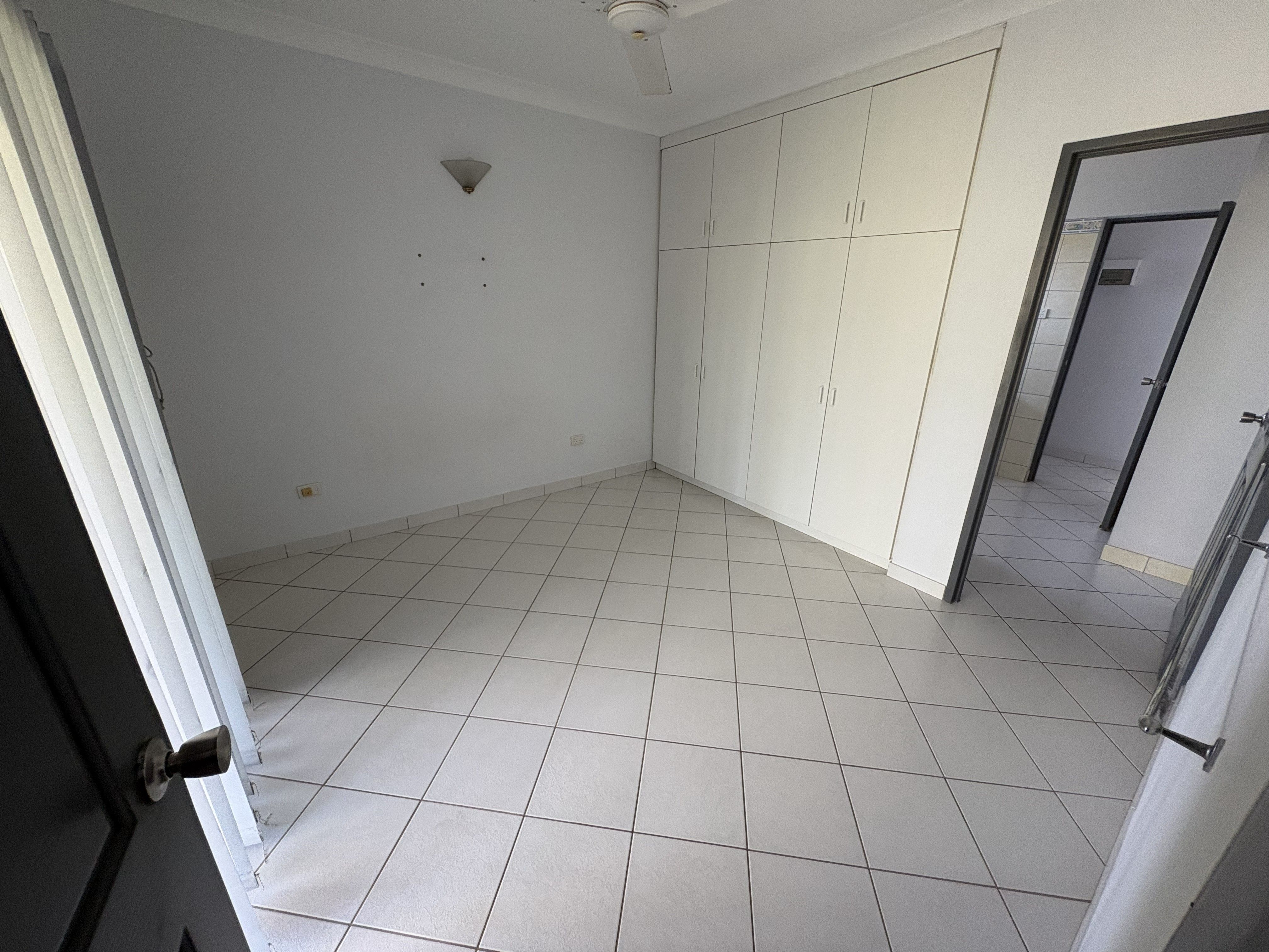 12/2 Mannikan Court — photo 7 of 10