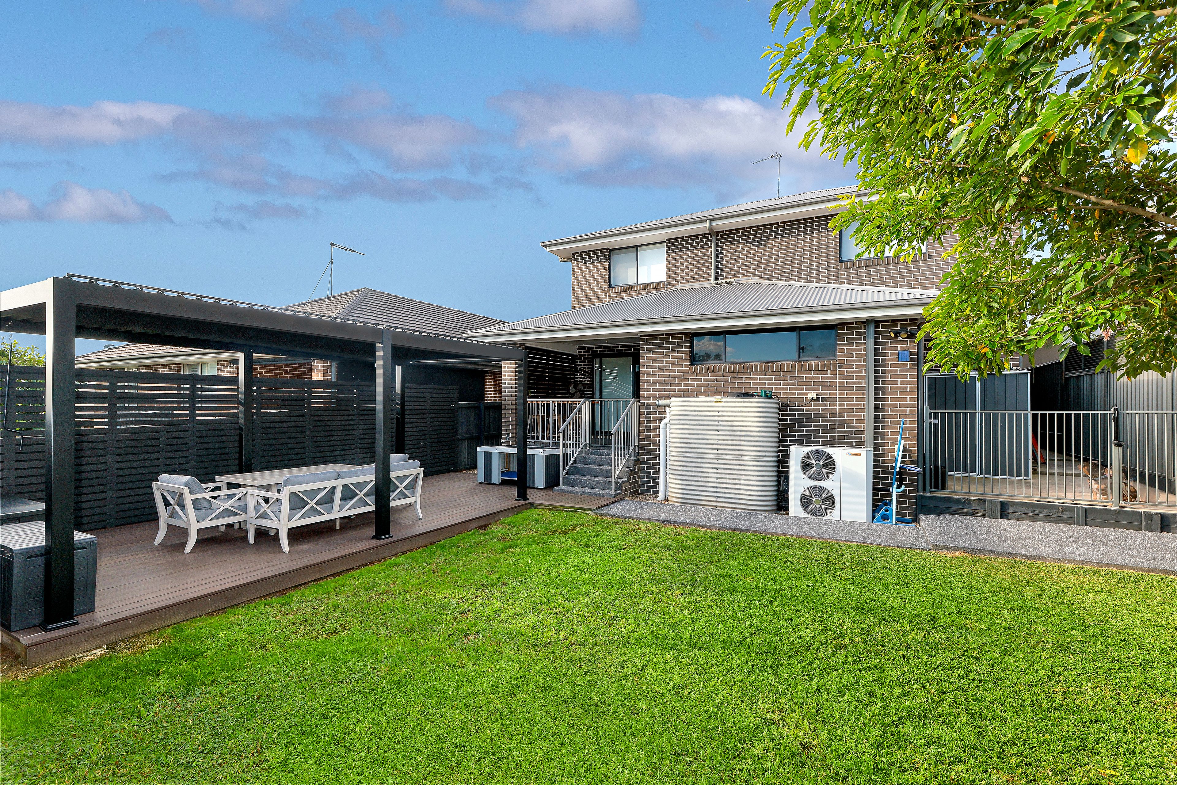 18 Woodgrove Place, Glenmore Park, NSW