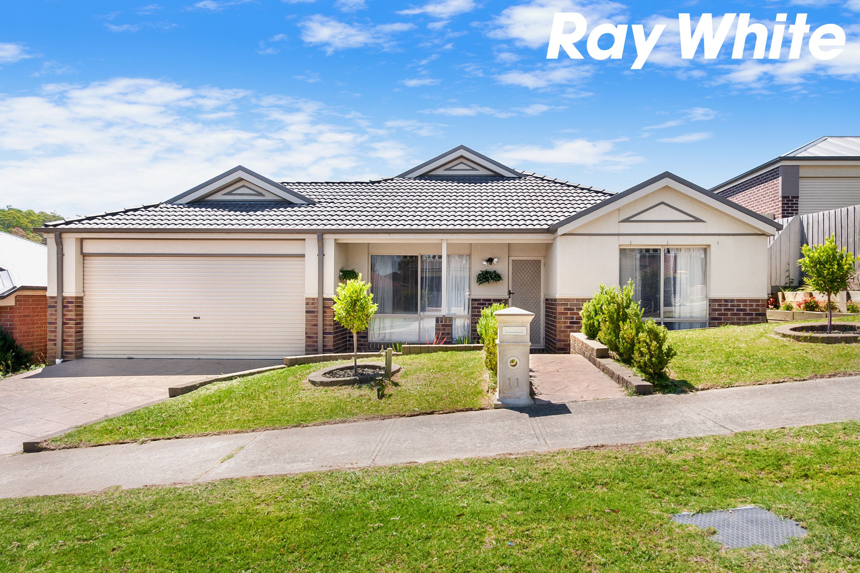 11 Silver Gum Drive, Pakenham VIC 3810
