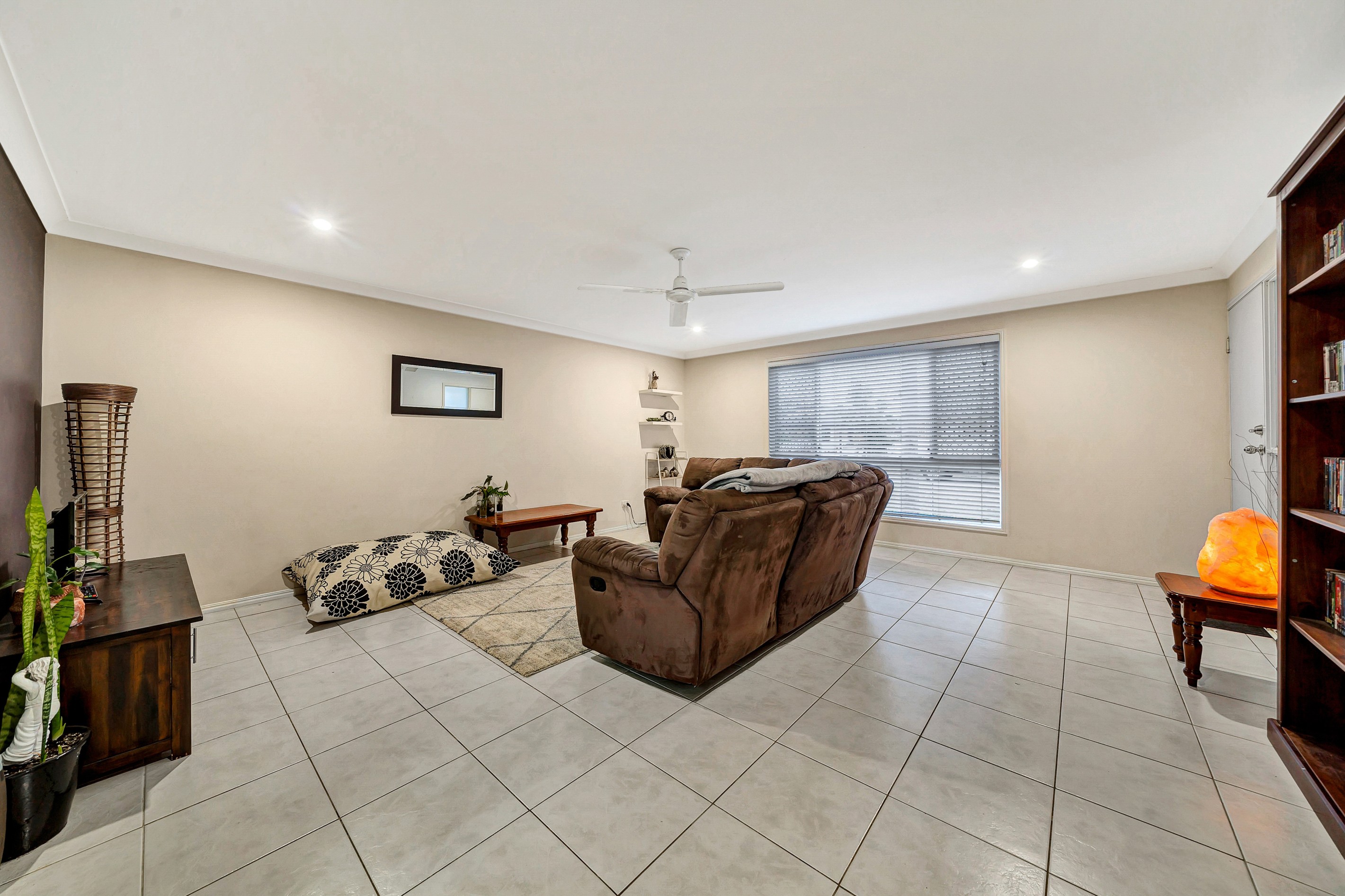 7 Pandanus Court, Regents Park, QLD 4118