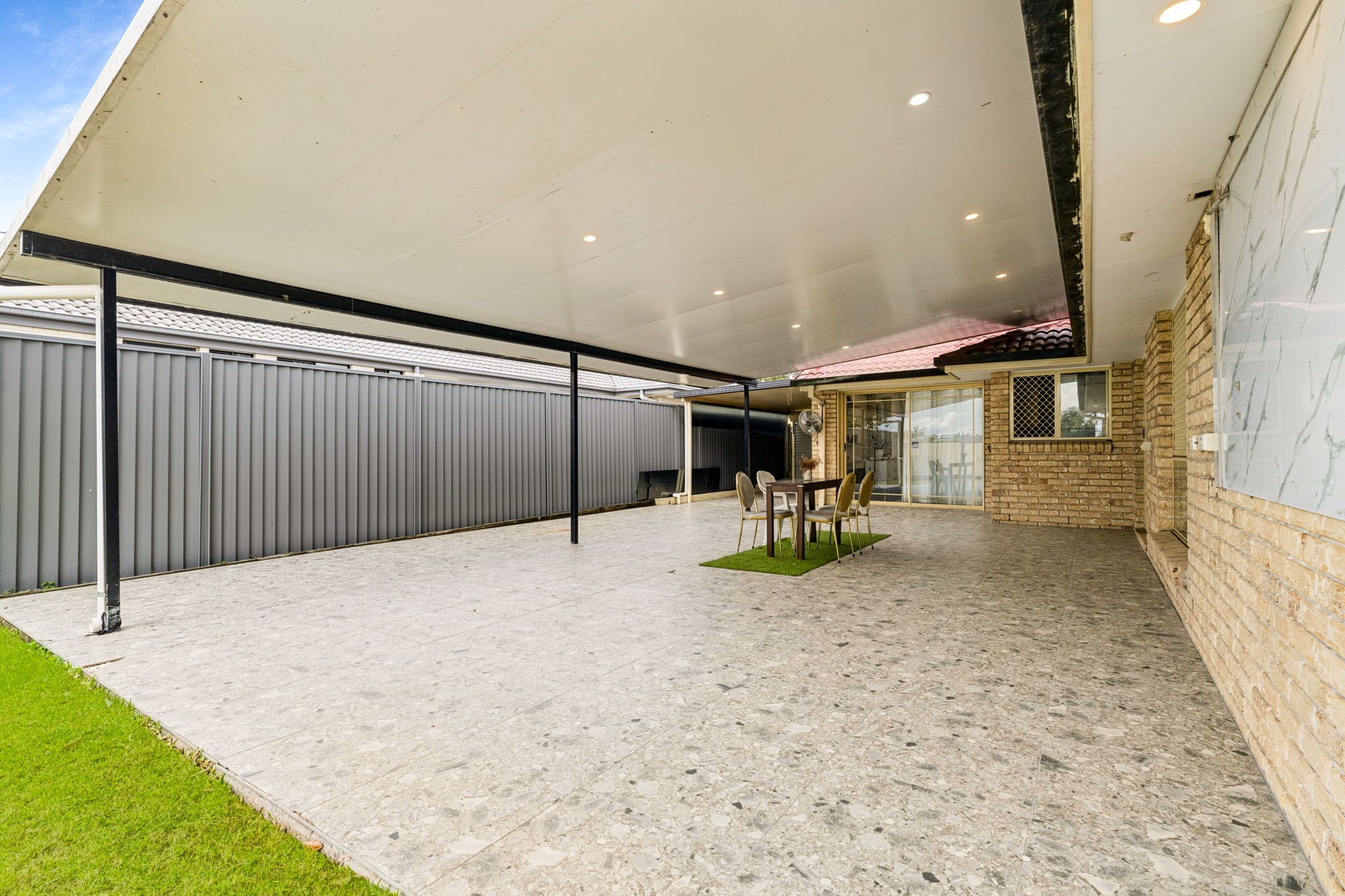 9 Ainslie Street — photo 8 of 22