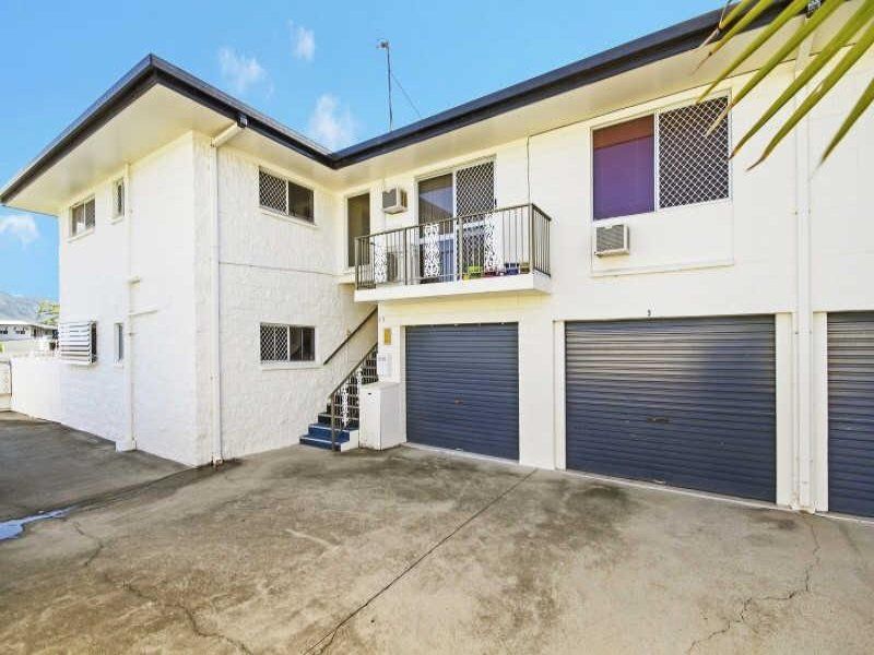 14 Hirst Street, Hermit Park QLD 4812