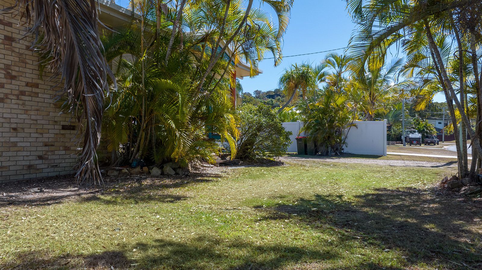 19 Captain Cook Drive — photo 26 of 28
