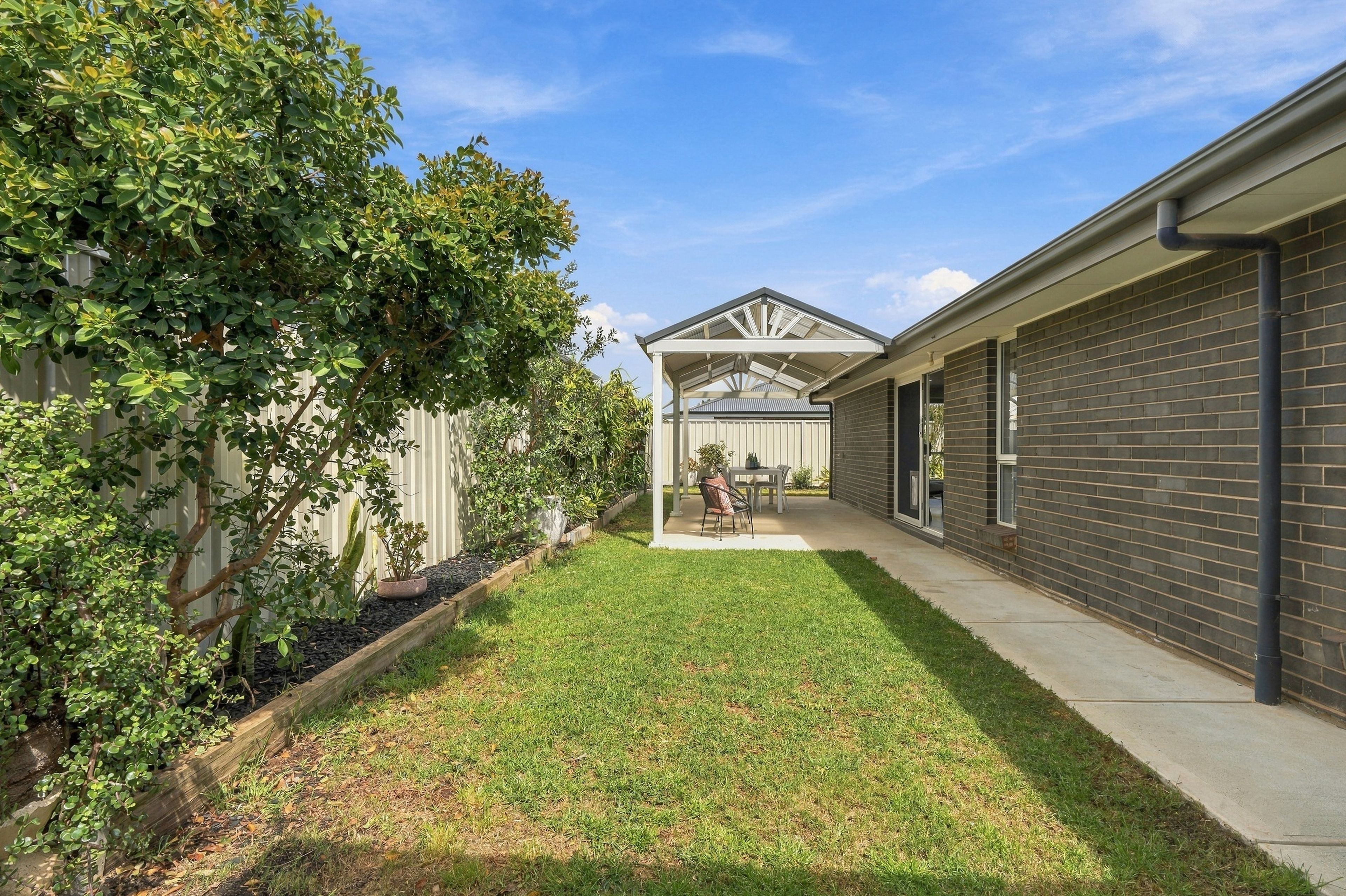 8 Levant Street — photo 17 of 17