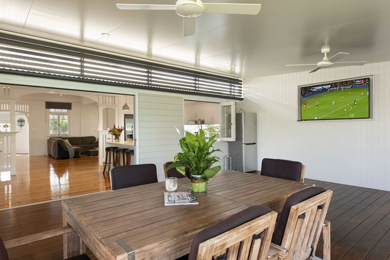 14 Bank Road, Graceville, QLD 4075