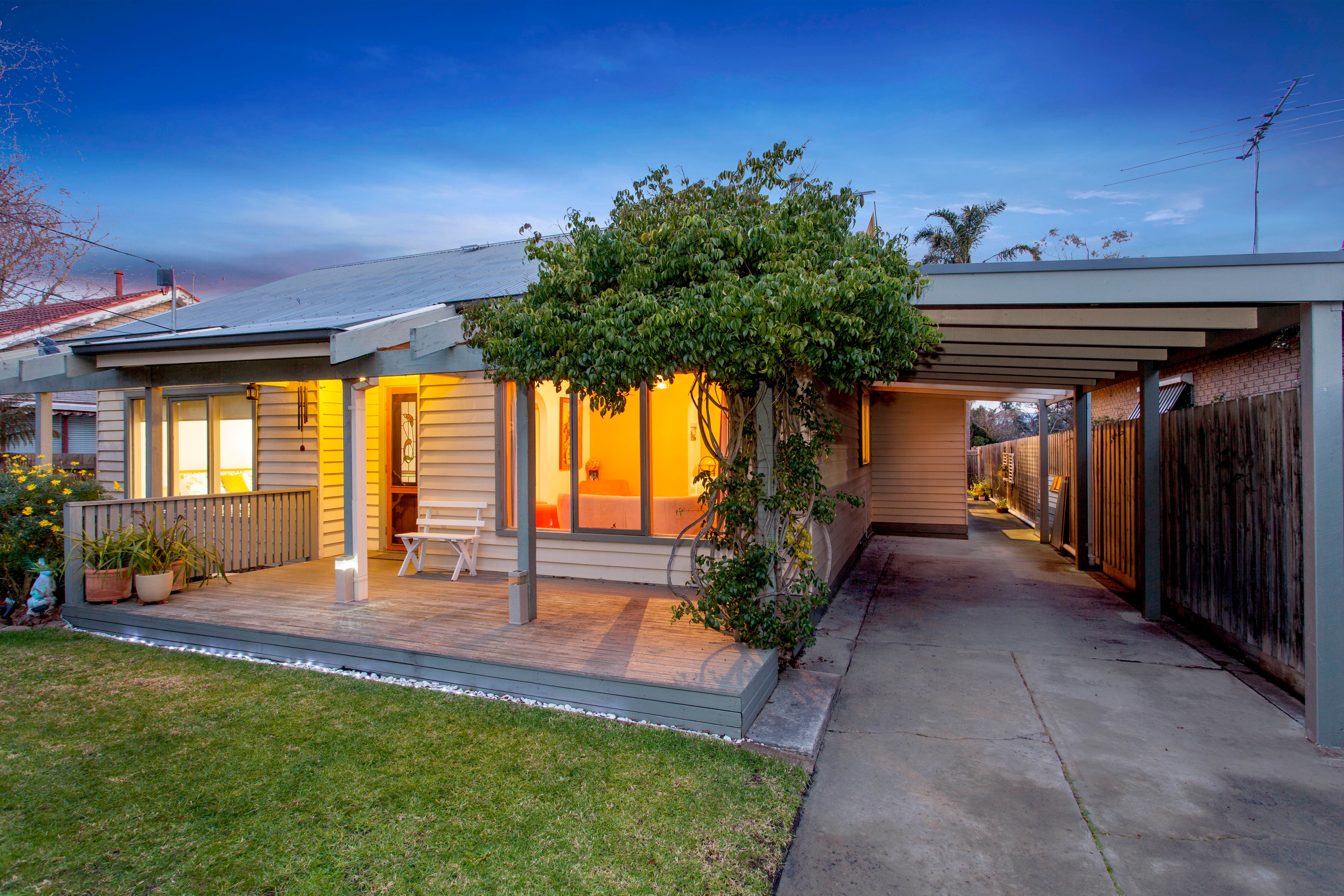 8 Francis Street, Frankston VIC 3199
