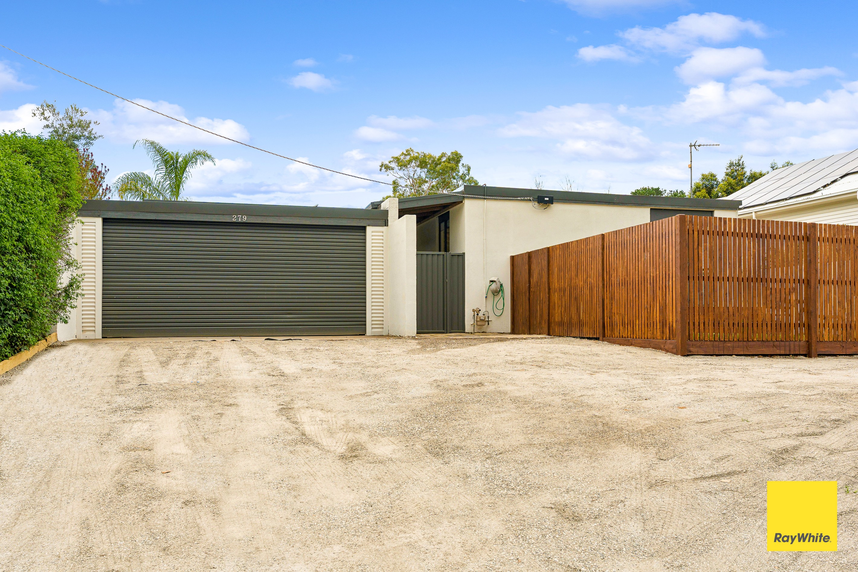 279 Allingham Street, Kangaroo Flat, VIC 3555