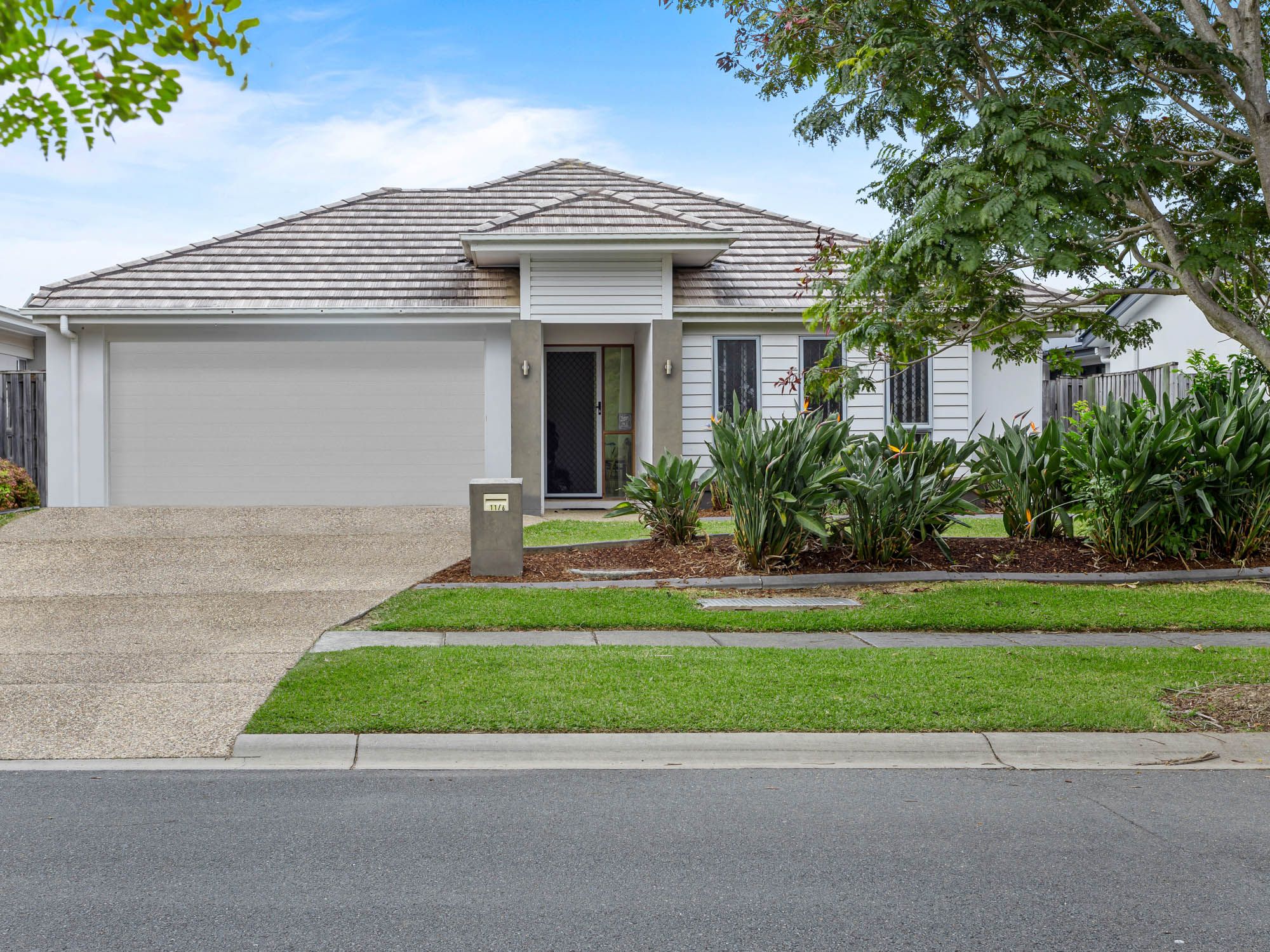 6 Pendraat Parade, Hope Island QLD 4212