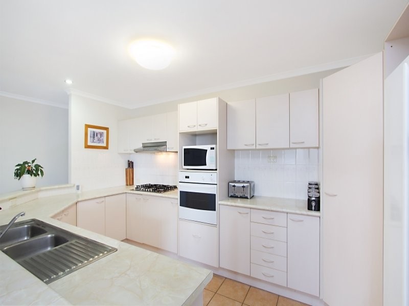 25 Champagne Drive, Banora Point, NSW 2486