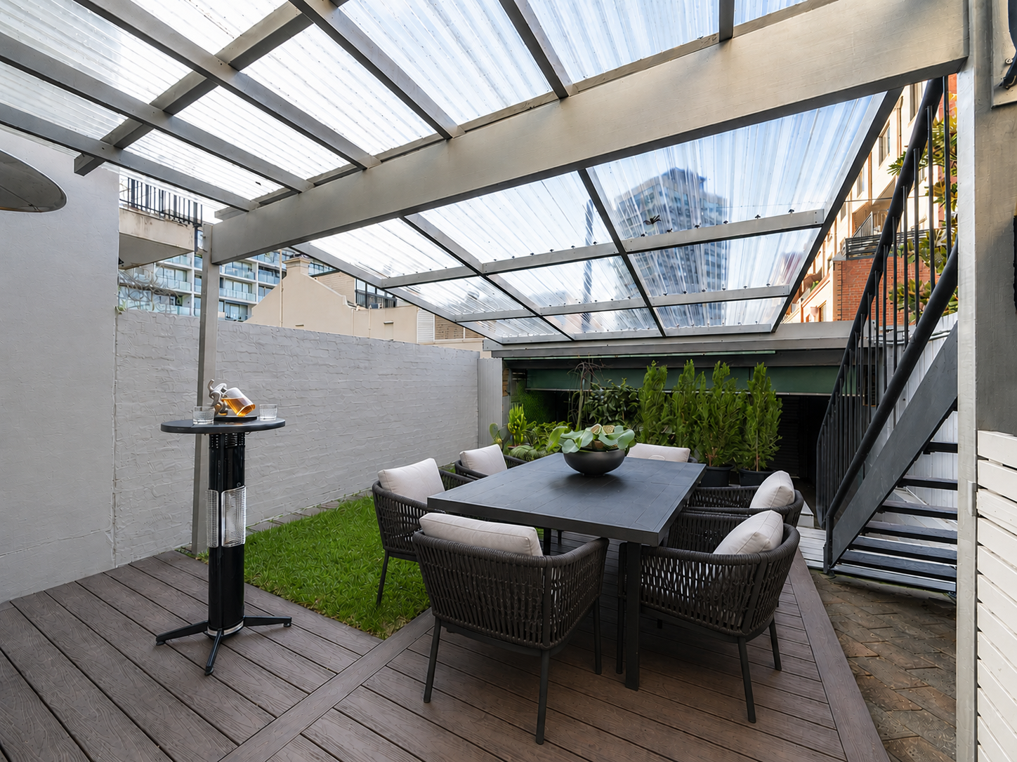 120 Cathedral Street — photo 3 of 16