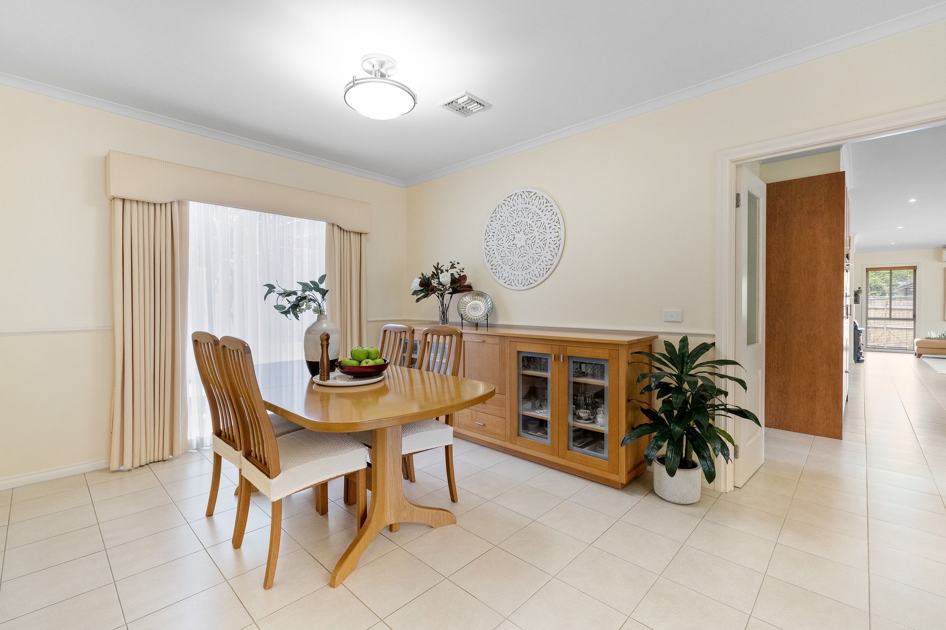24 Yarra Hill Lane — photo 7 of 16