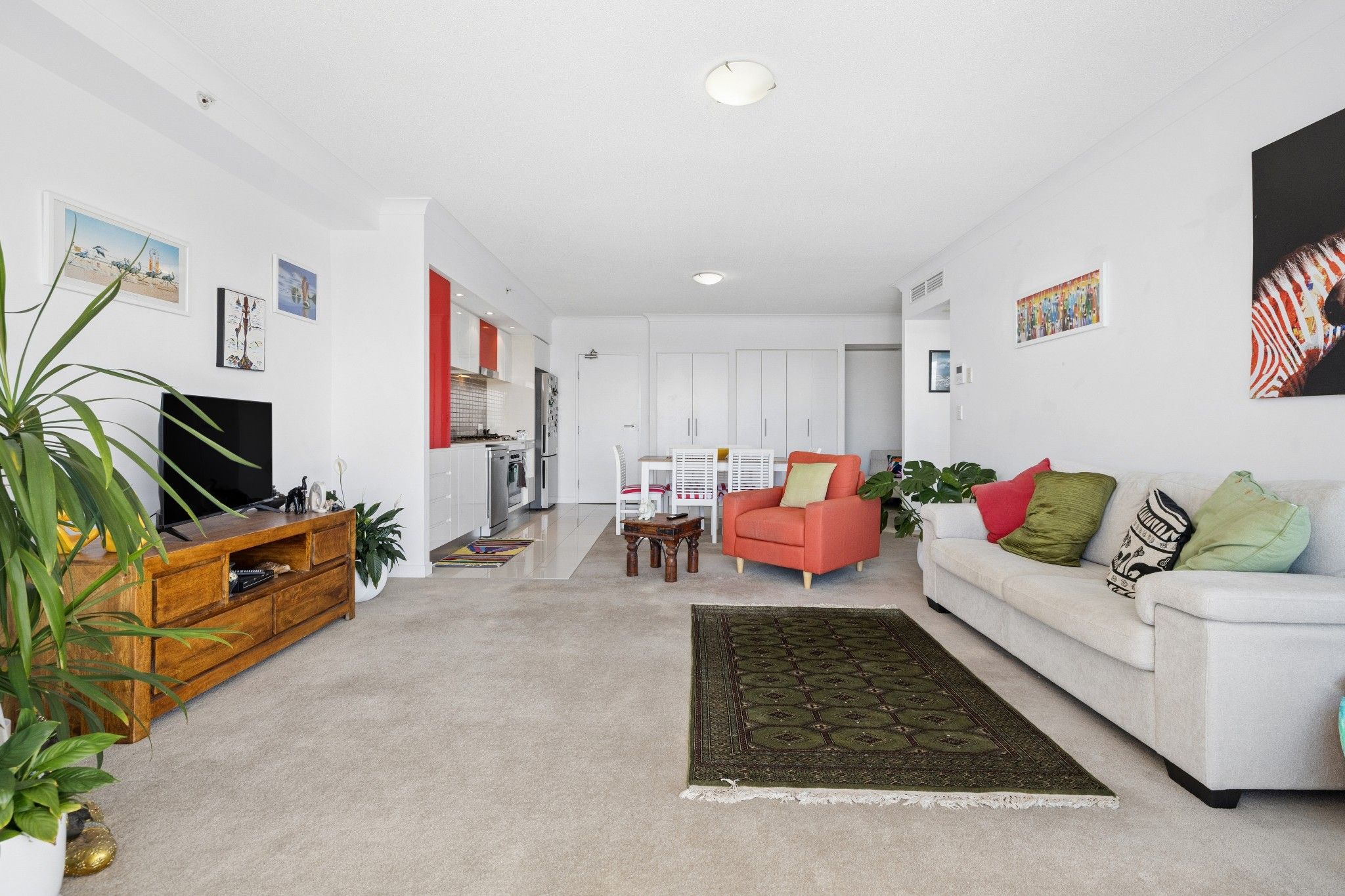 32107/9 Lawson Street — photo 7 of 13