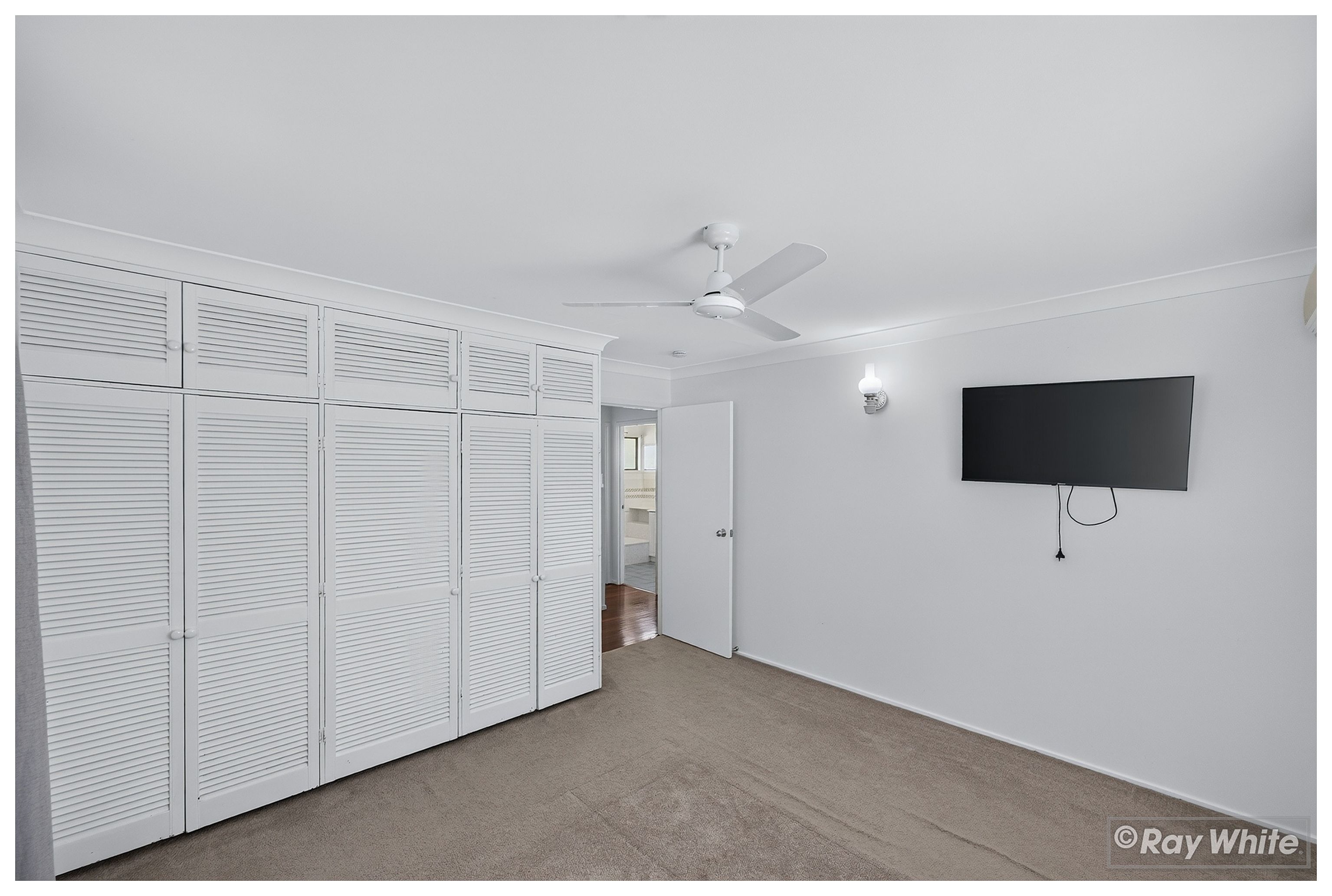 426 Moyle Street — photo 11 of 30