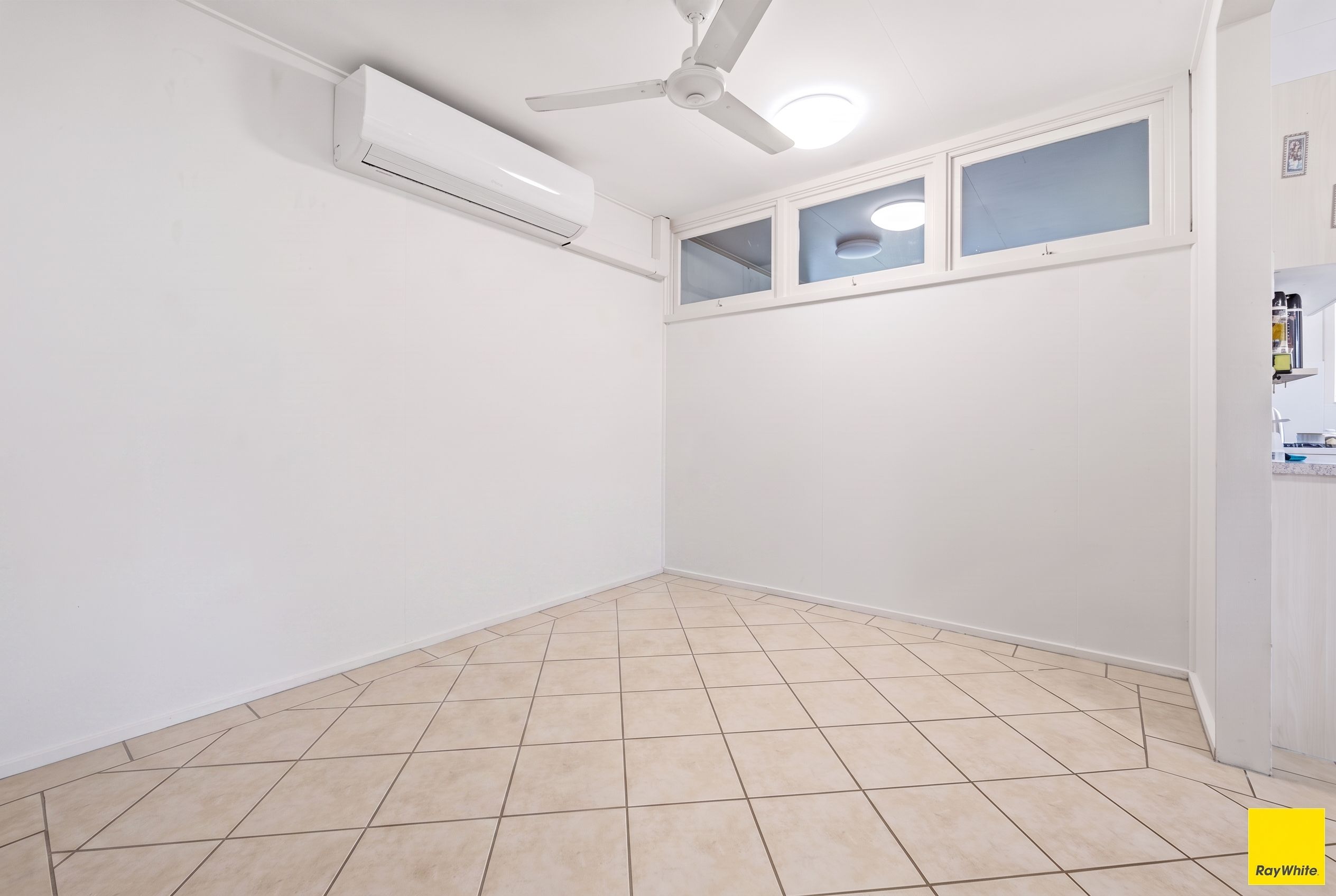 1/108 Mccormack Street — photo 6 of 19