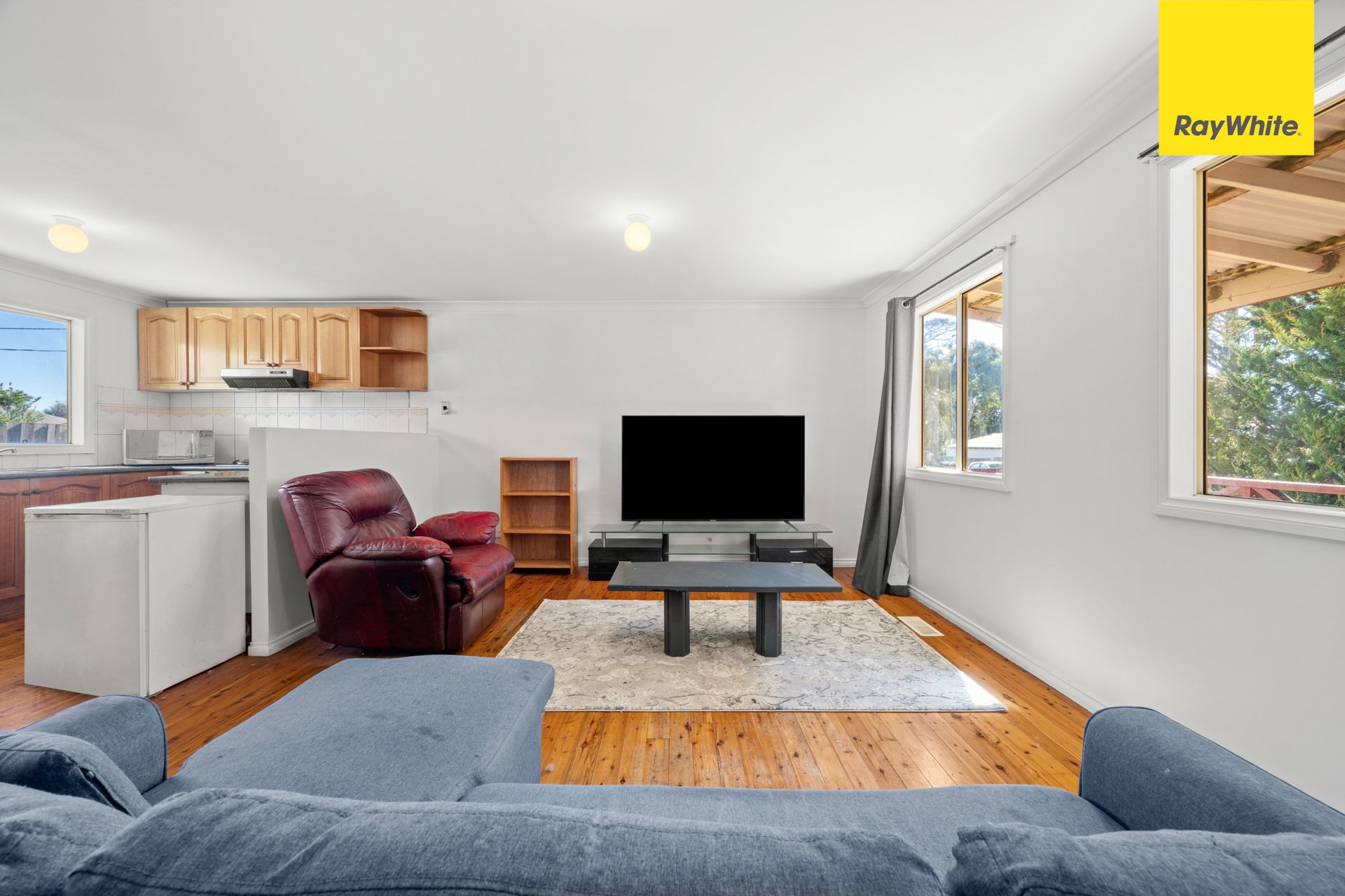 27 Walsh Street — photo 10 of 22