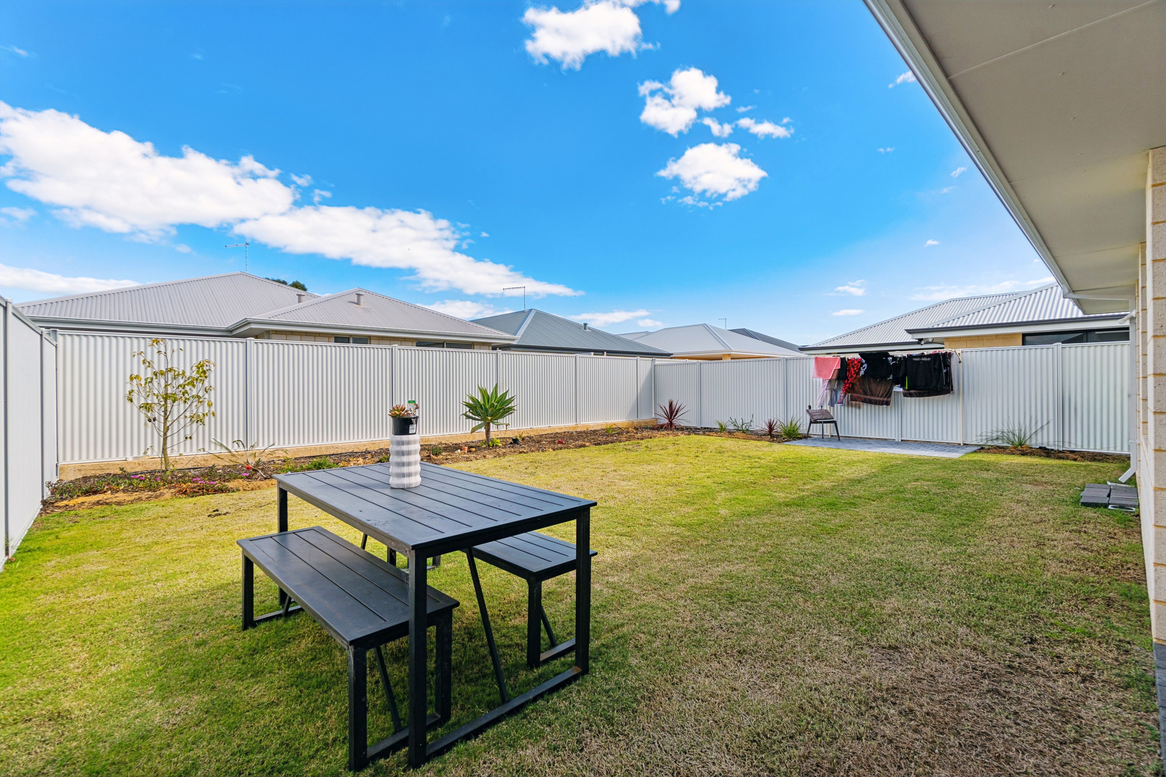 38 Jurien Avenue — photo 27 of 30